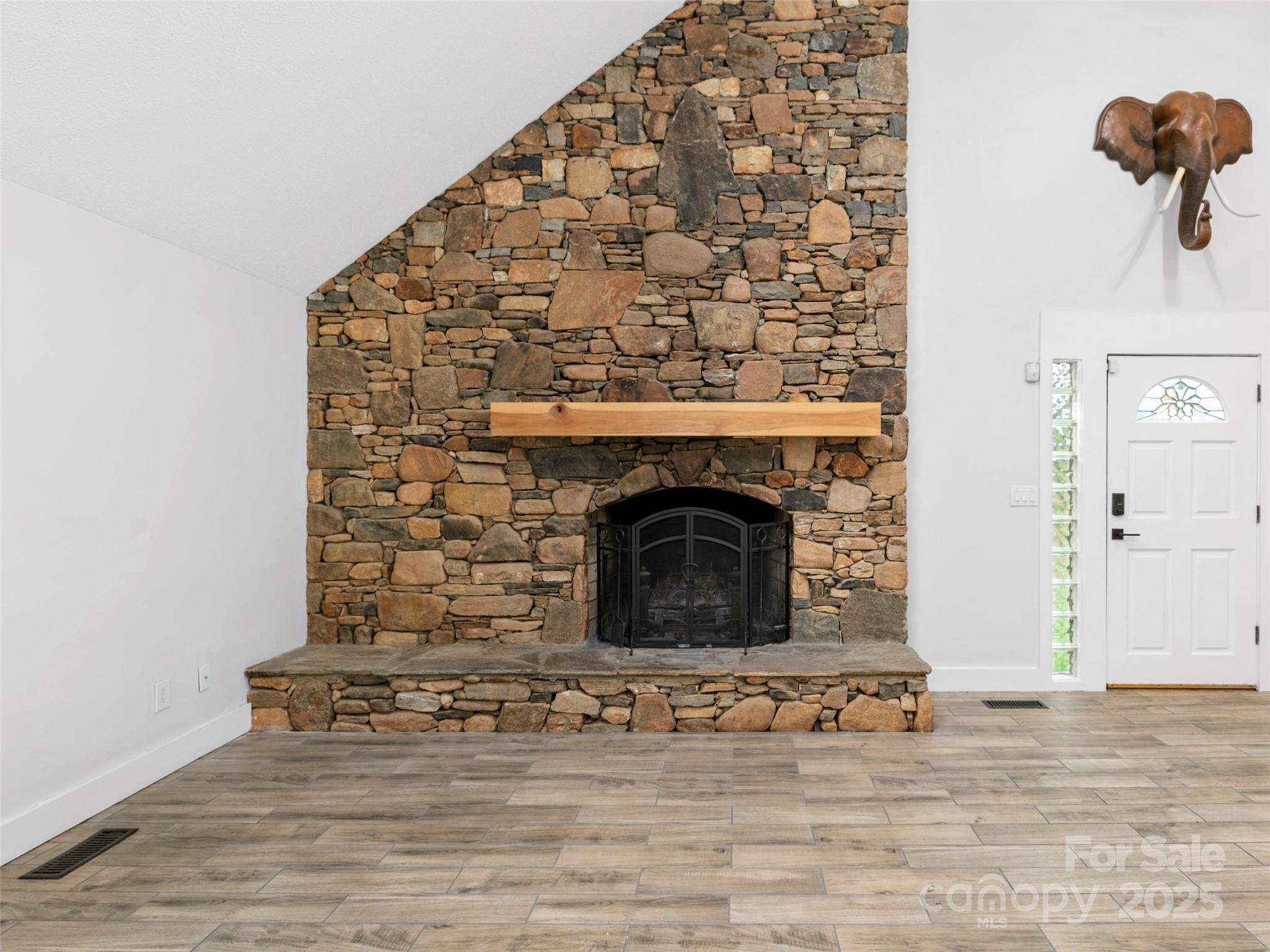 373 Vineyard Road