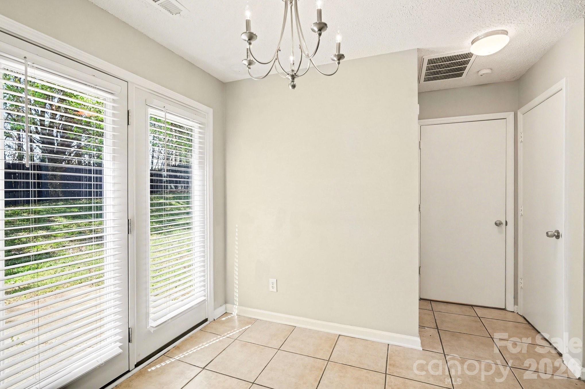 Glenwood Manor - Residential