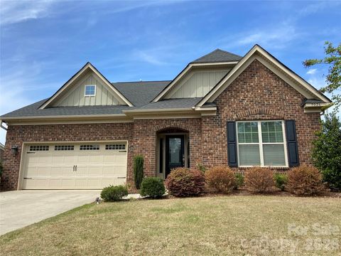 Photo of 9026 Raven Top Drive, Mint Hill, NC 28227 (MLS # 4316455)