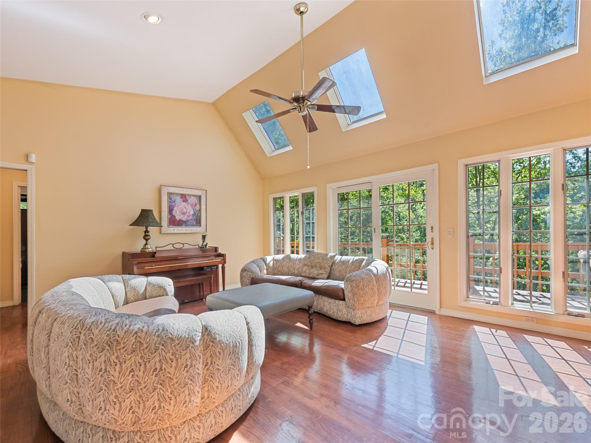 969 Mountain View Drive