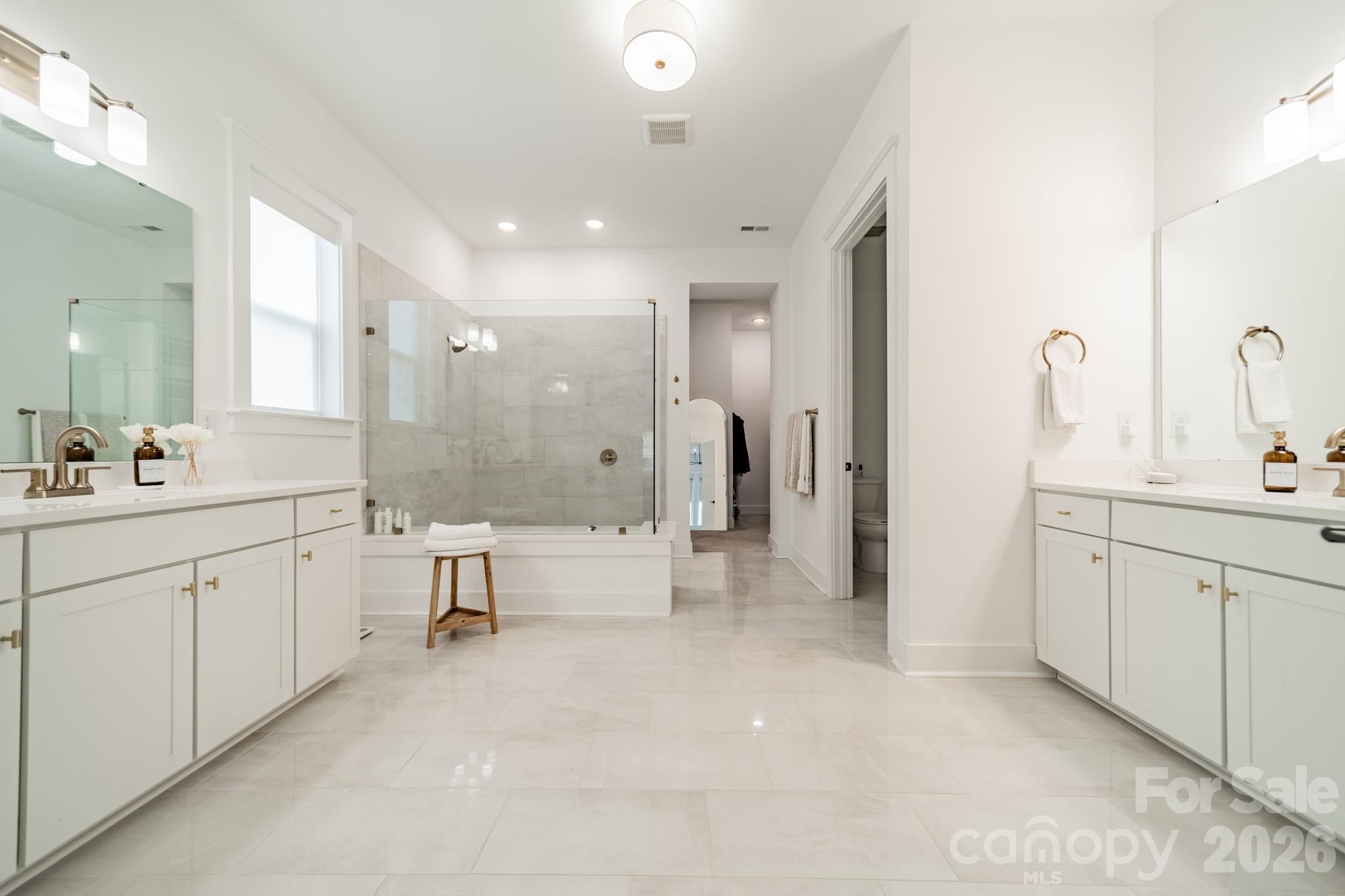 Encore at Streamside - Residential