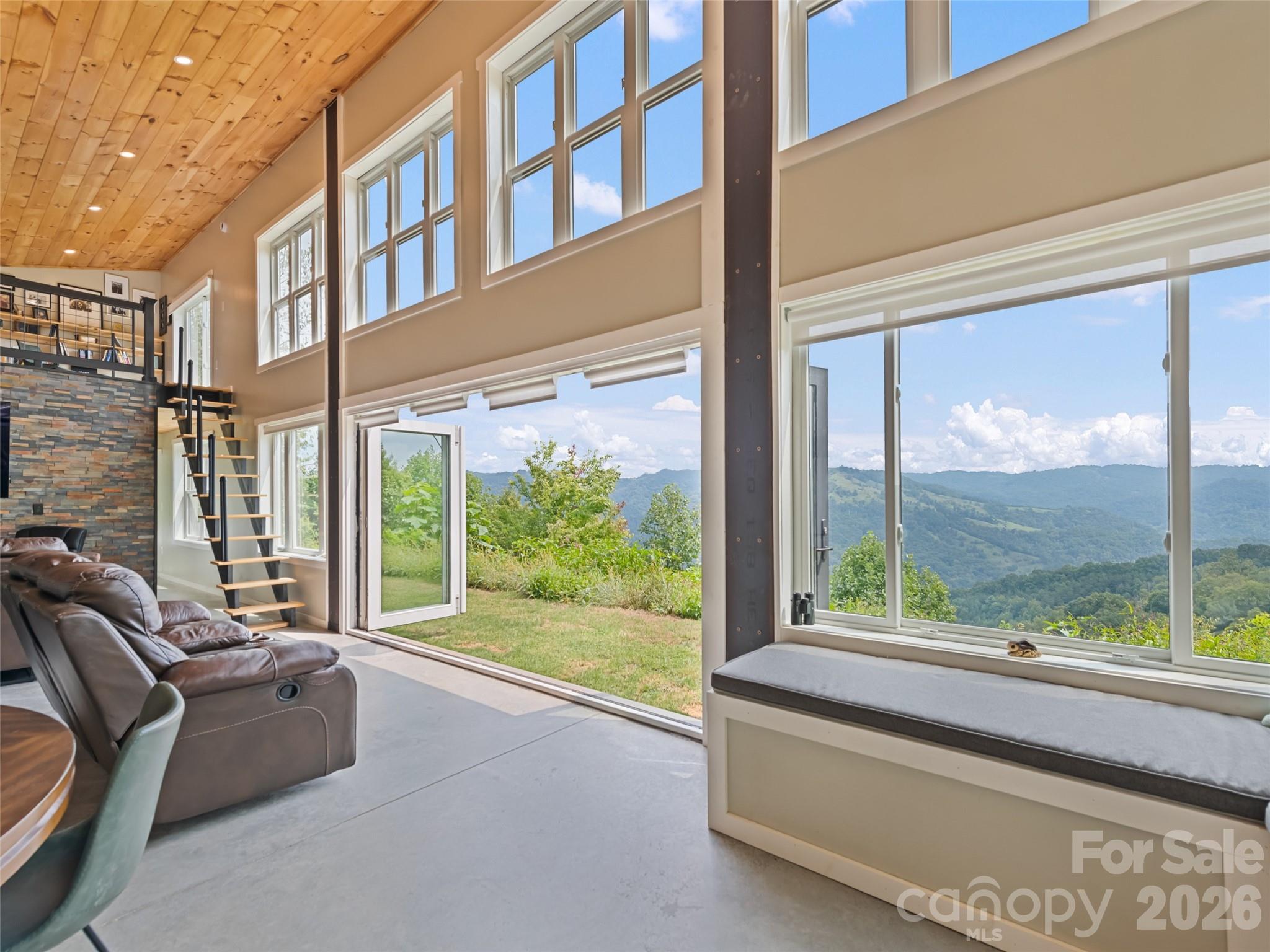 Rich Top Mountain - Residential