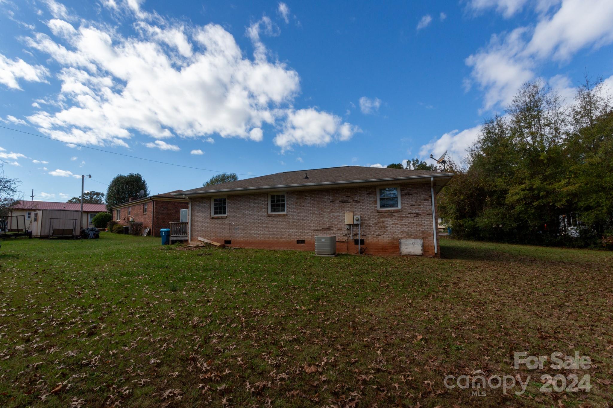 128 Ridgeway Court