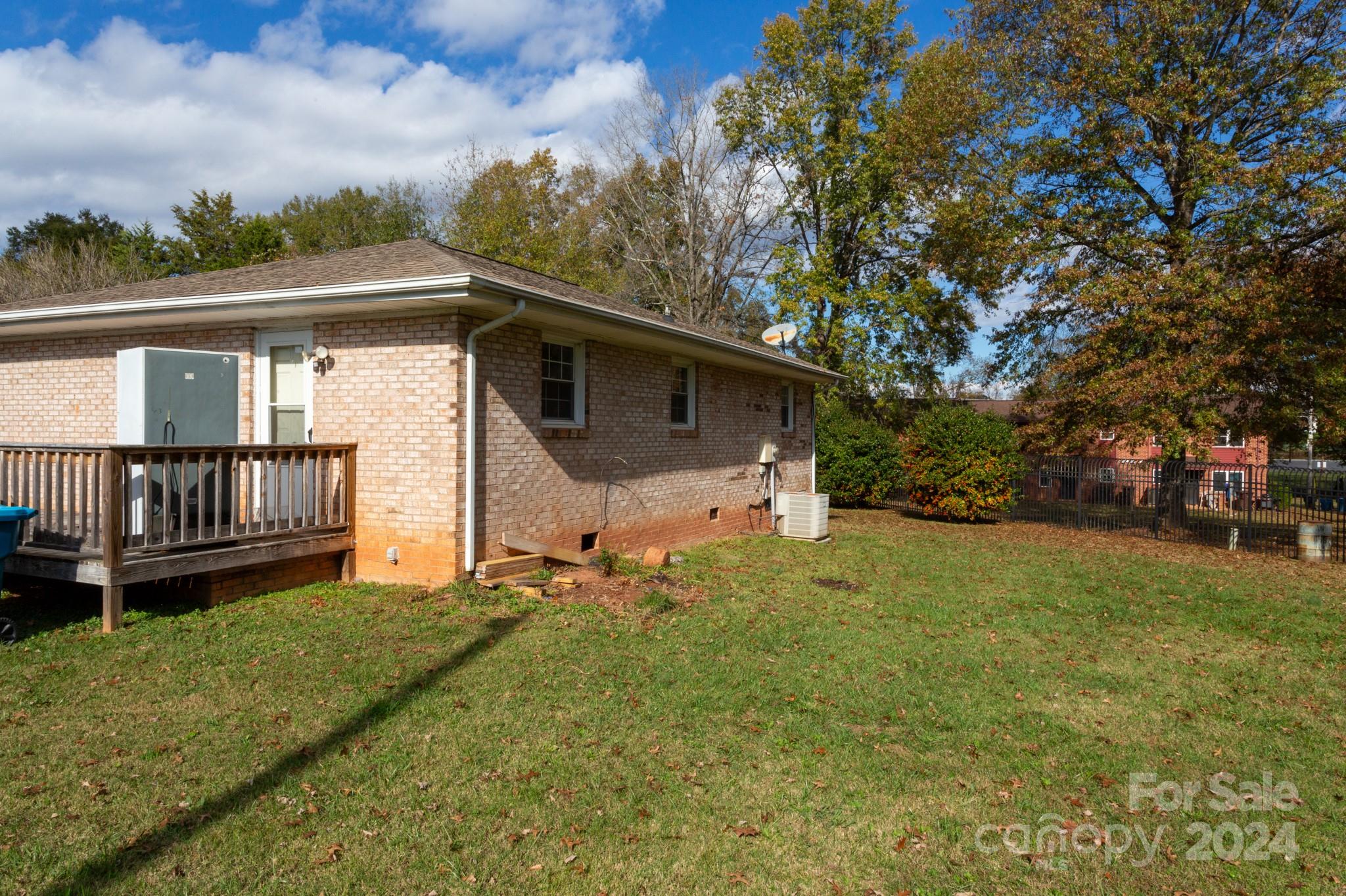 128 Ridgeway Court