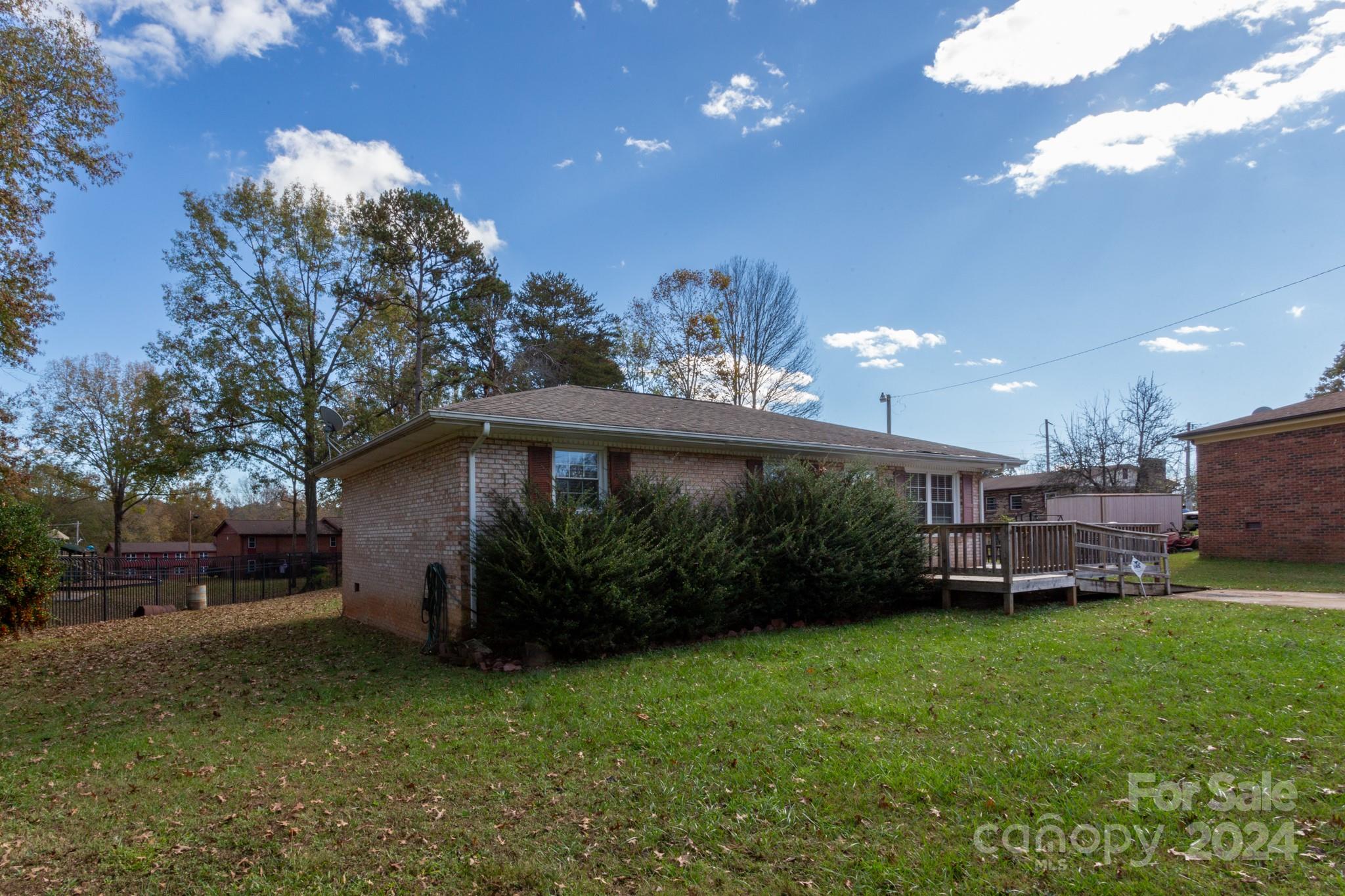 128 Ridgeway Court