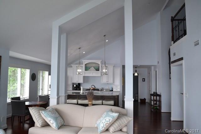 Lake Club - Residential