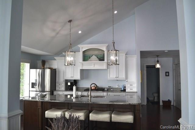 Lake Club - Residential