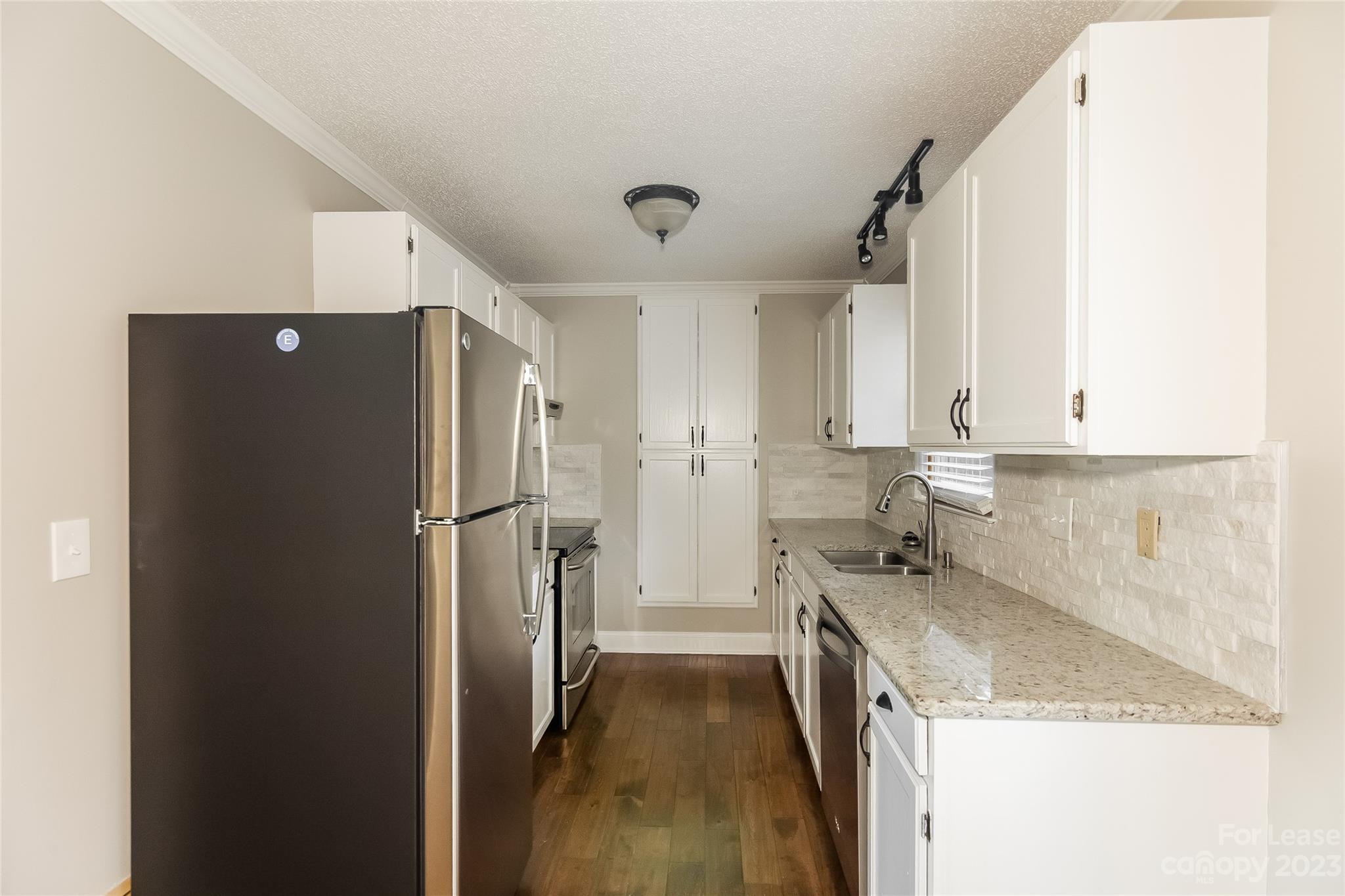 Jess Moody Sr Heirs - Residential Lease