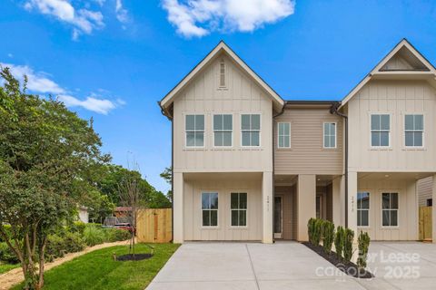 Photo of 2411 Pruitt Street, Charlotte, NC 28208 (MLS # 4327081)