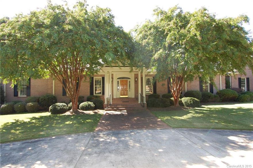 Stunning Full Brick Ranch Home Located on Fort Mill Golf Course! This sprawling manor overlooks the 4th fairway! Step inside this custom built home w/ oak hardwood flooring & many custom features! Open kitchen w/ custom built cherry cabinets! Amazing sunroom overlooking golf course! The master suite boasts dual bathrooms! large secondary bedrooms! Formal living & dining rooms that are perfect for entertaining! This home will not last long! Office/Study could be used as 4th bedroom!