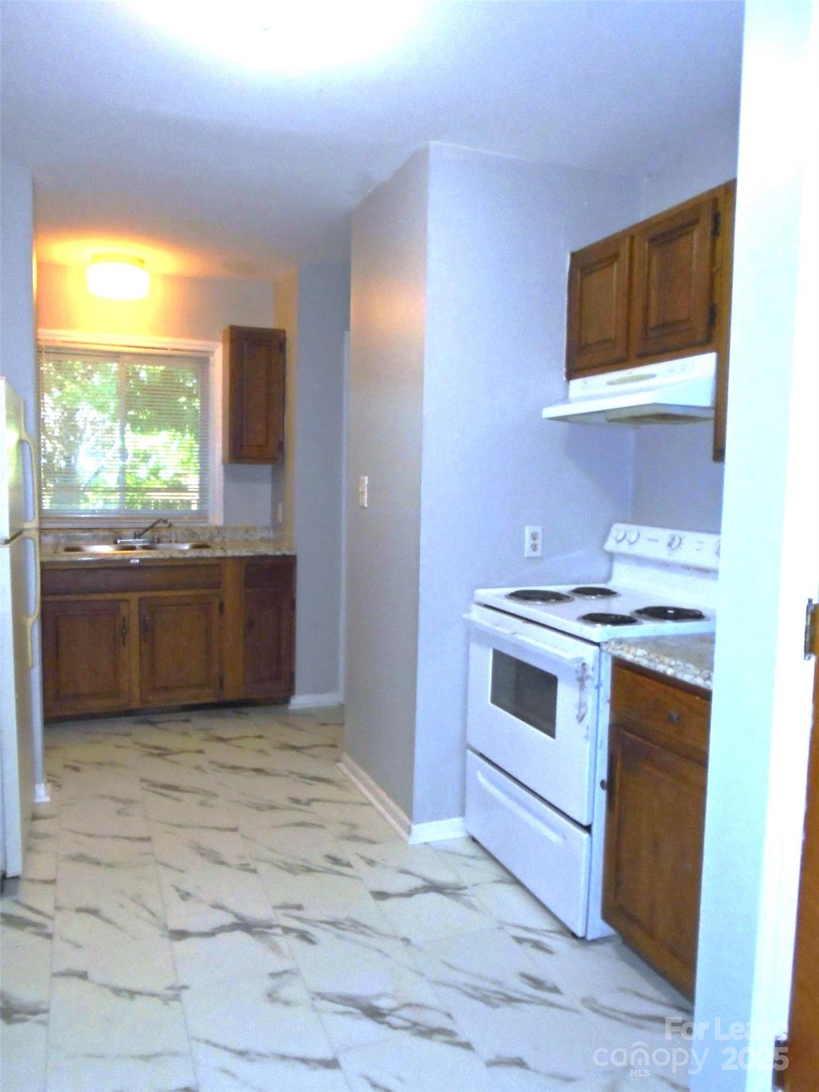 Unknown - Residential Lease