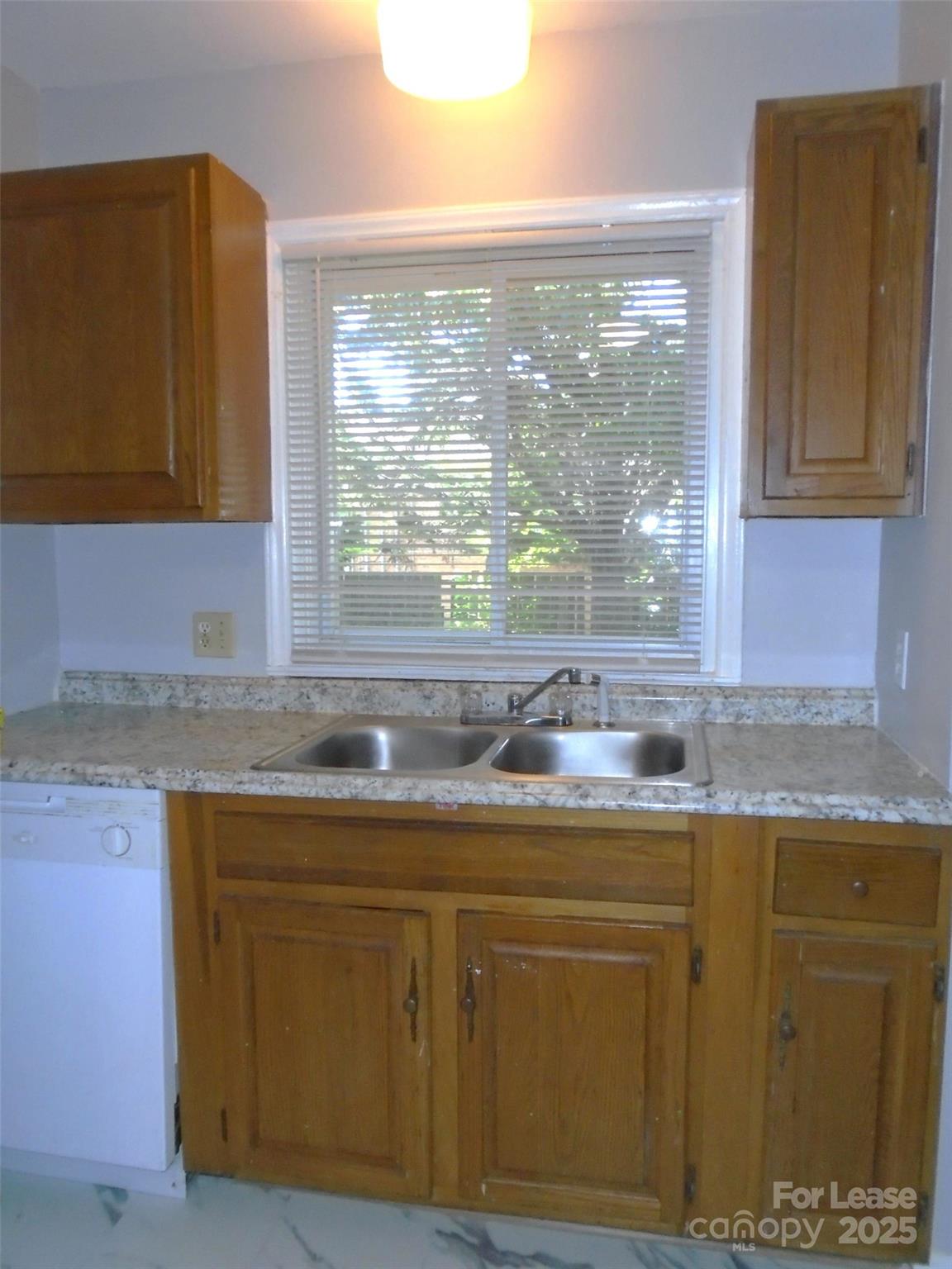 Unknown - Residential Lease