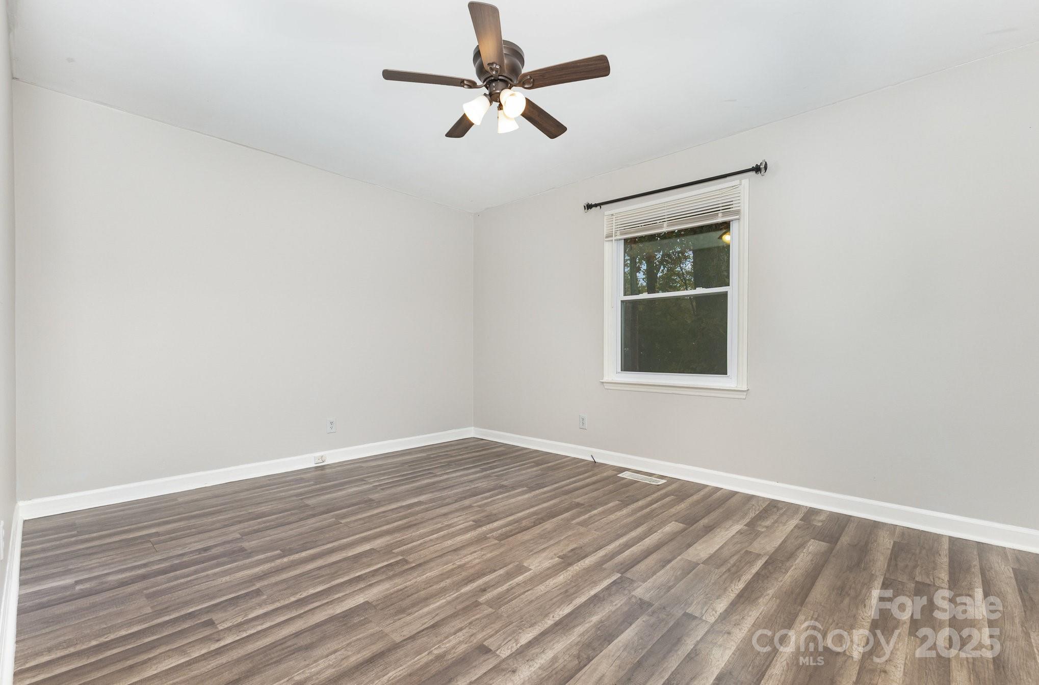 Old Oaks - Residential