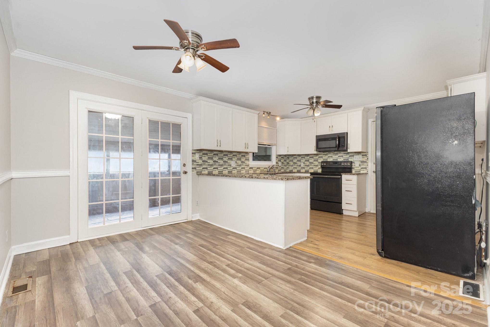 Old Oaks - Residential