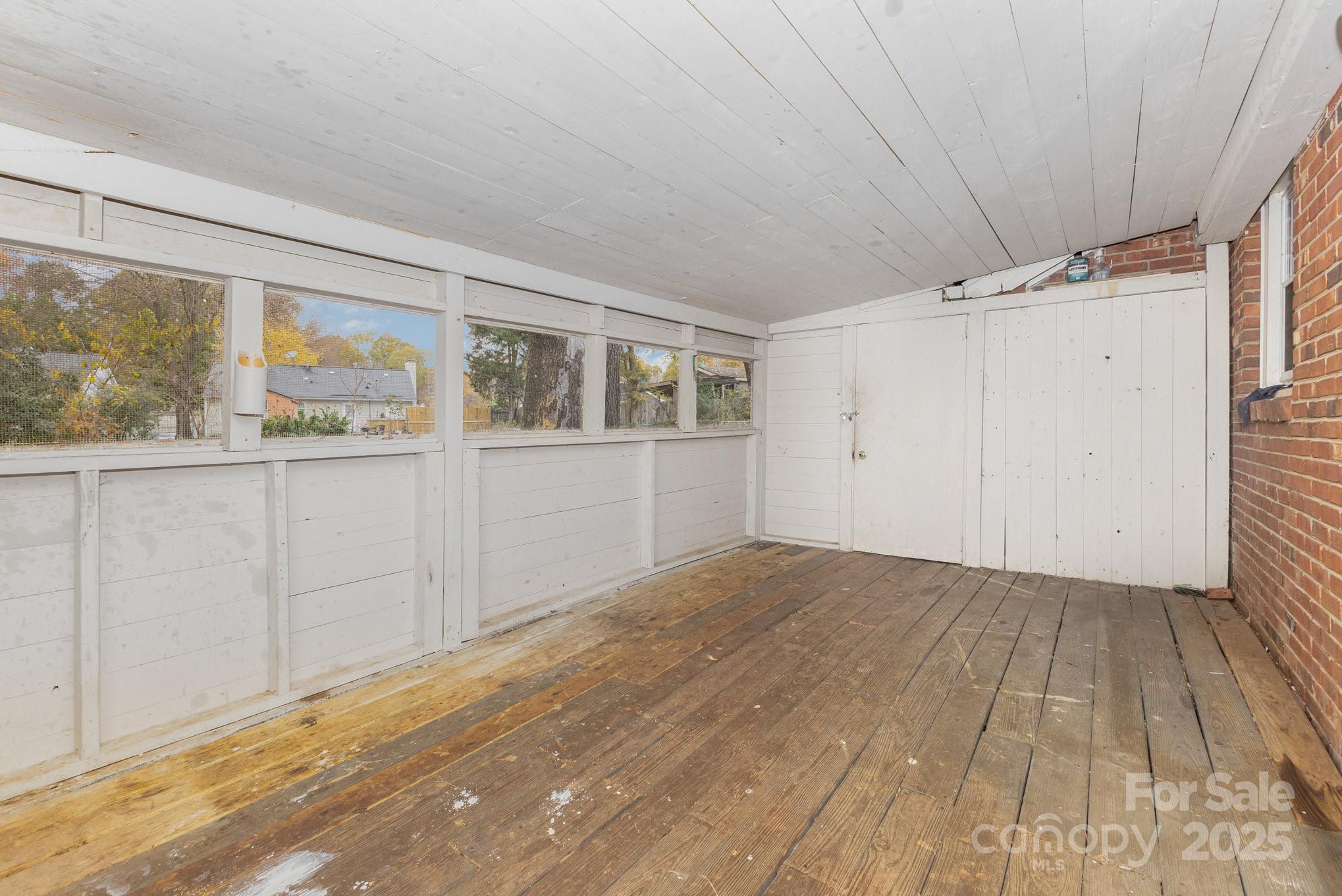 Old Oaks - Residential