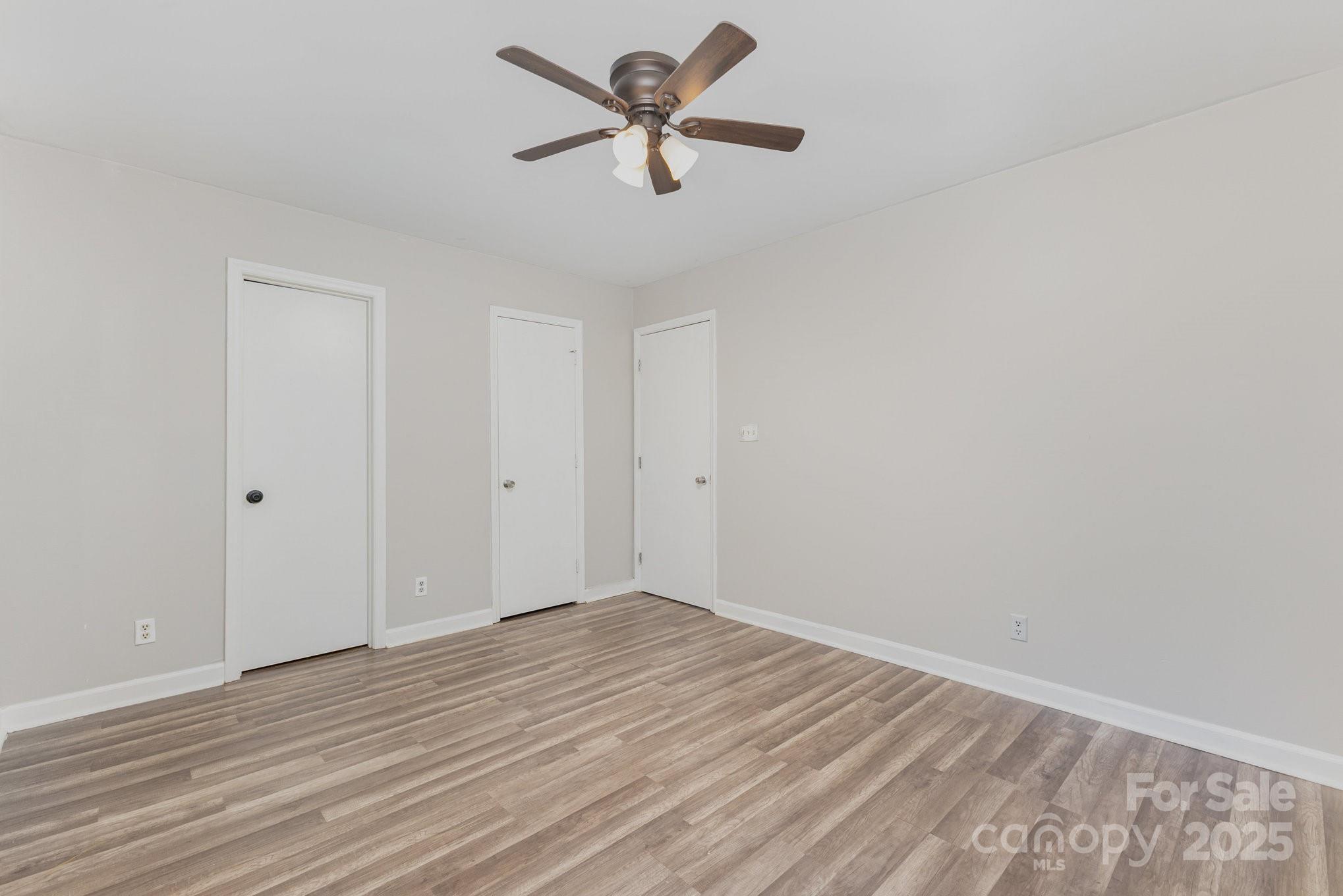 Old Oaks - Residential