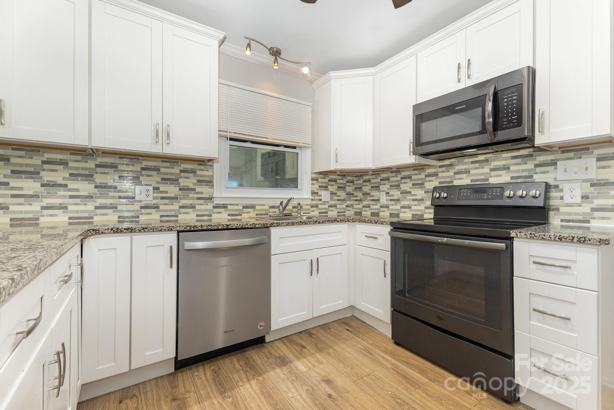 Old Oaks - Residential