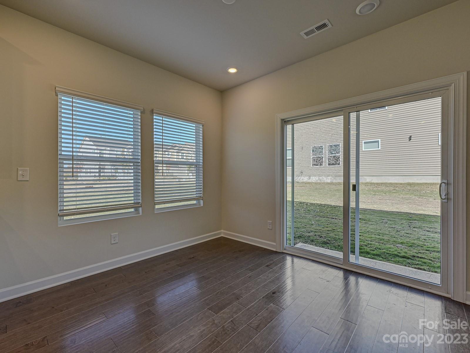 Anniston Chase - Residential