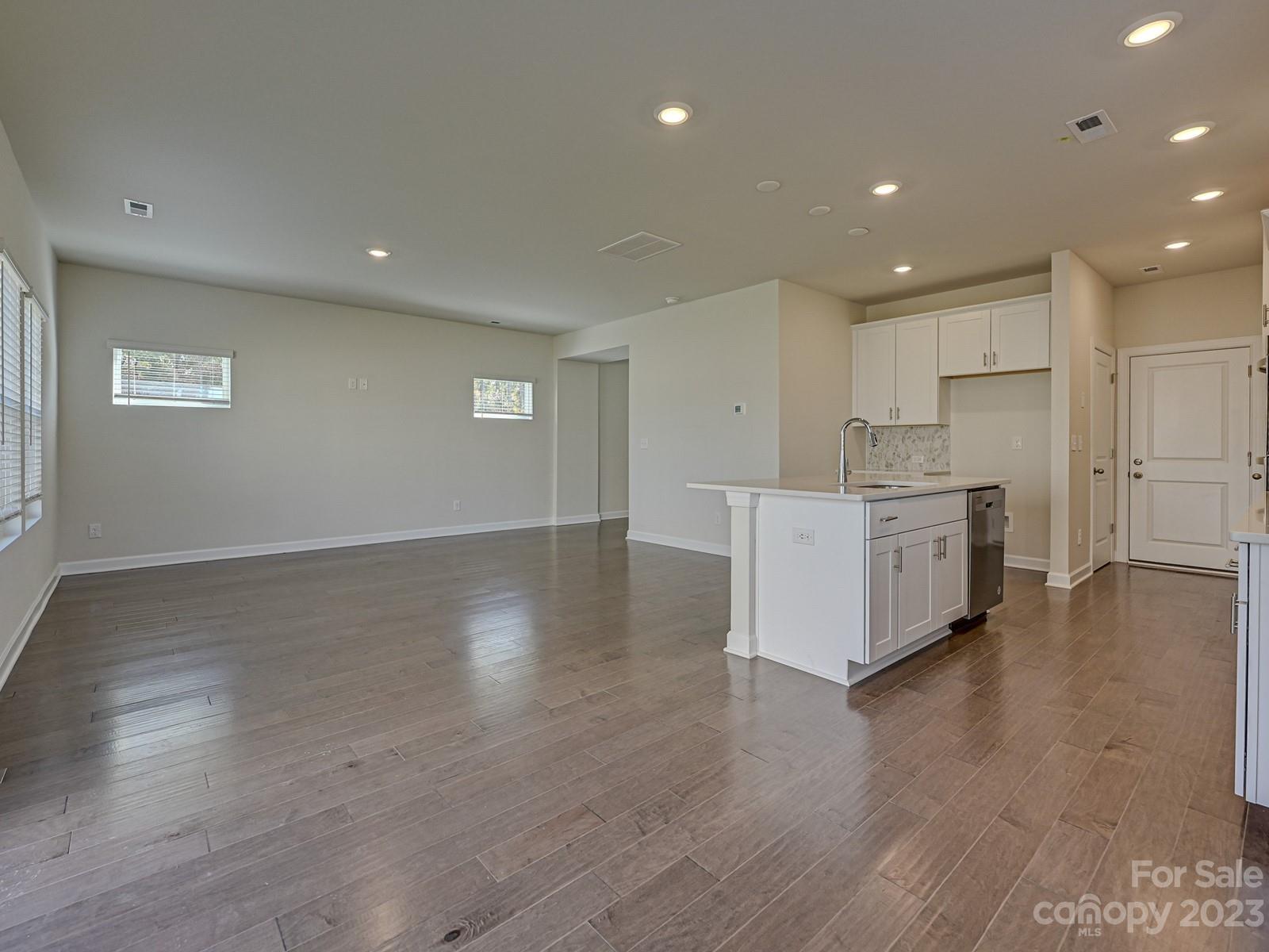 Anniston Chase - Residential