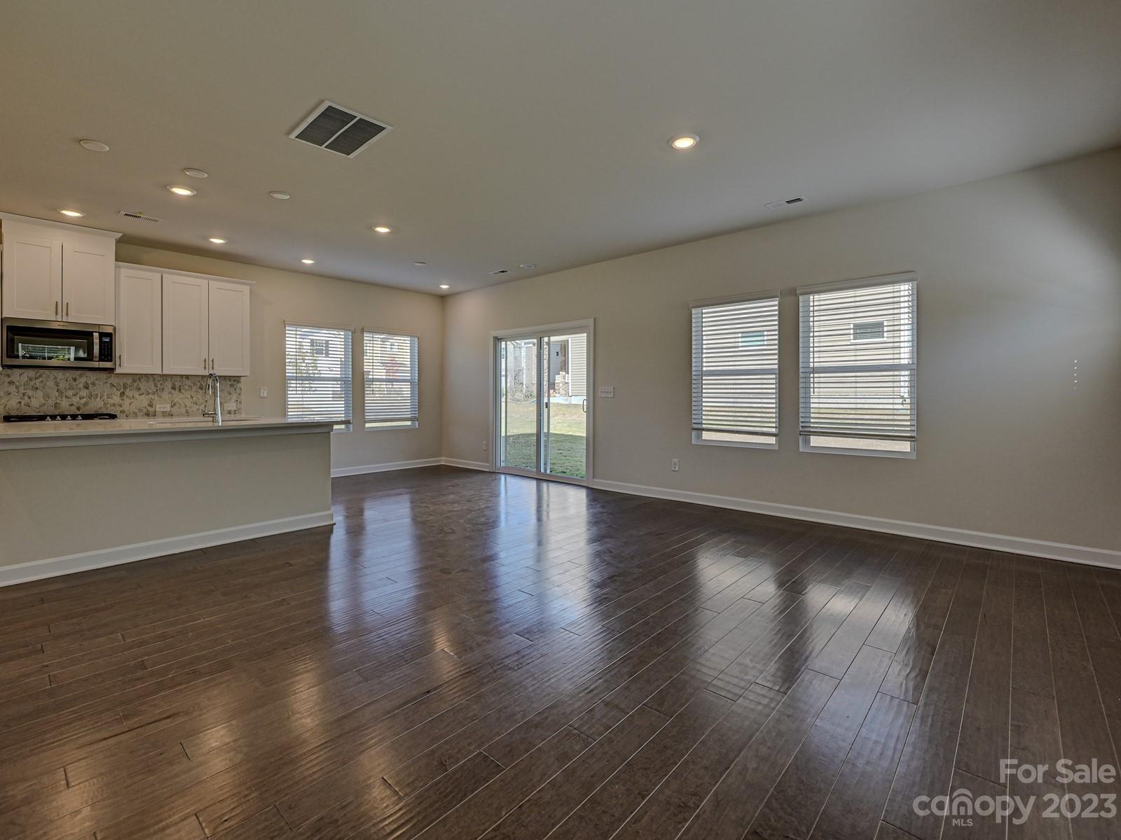 Anniston Chase - Residential