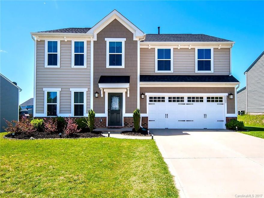 Beautiful Meticulously Maintained and Move-In Ready 4 Bedroom 2.5 Bath Home in Rosemont, an Amenitiy-Filled Subdivision! Light and Bright Upgraded Kitchen with Recessed Lighting, Flat Cooktop Range, Granite Countertops, Stainless Appliances and Morning Room. Huge, Luxurious Master Suite with Dual Vanities, Tiled Shower and Bath. Large Second Floor Loft. Flat, Fenced Backyard. Don't Miss Out!