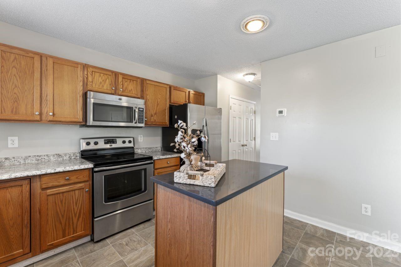 Meadowbrook - Residential