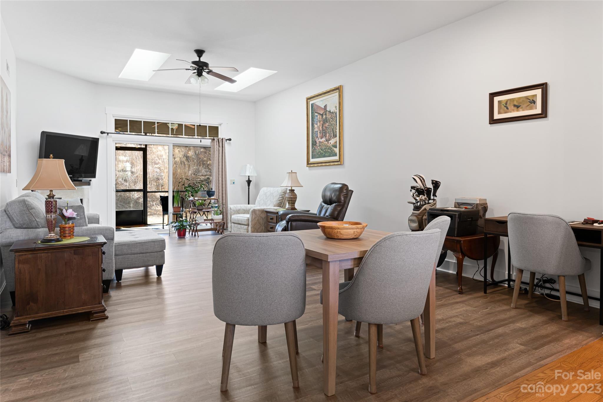 Wolf Chase - Residential