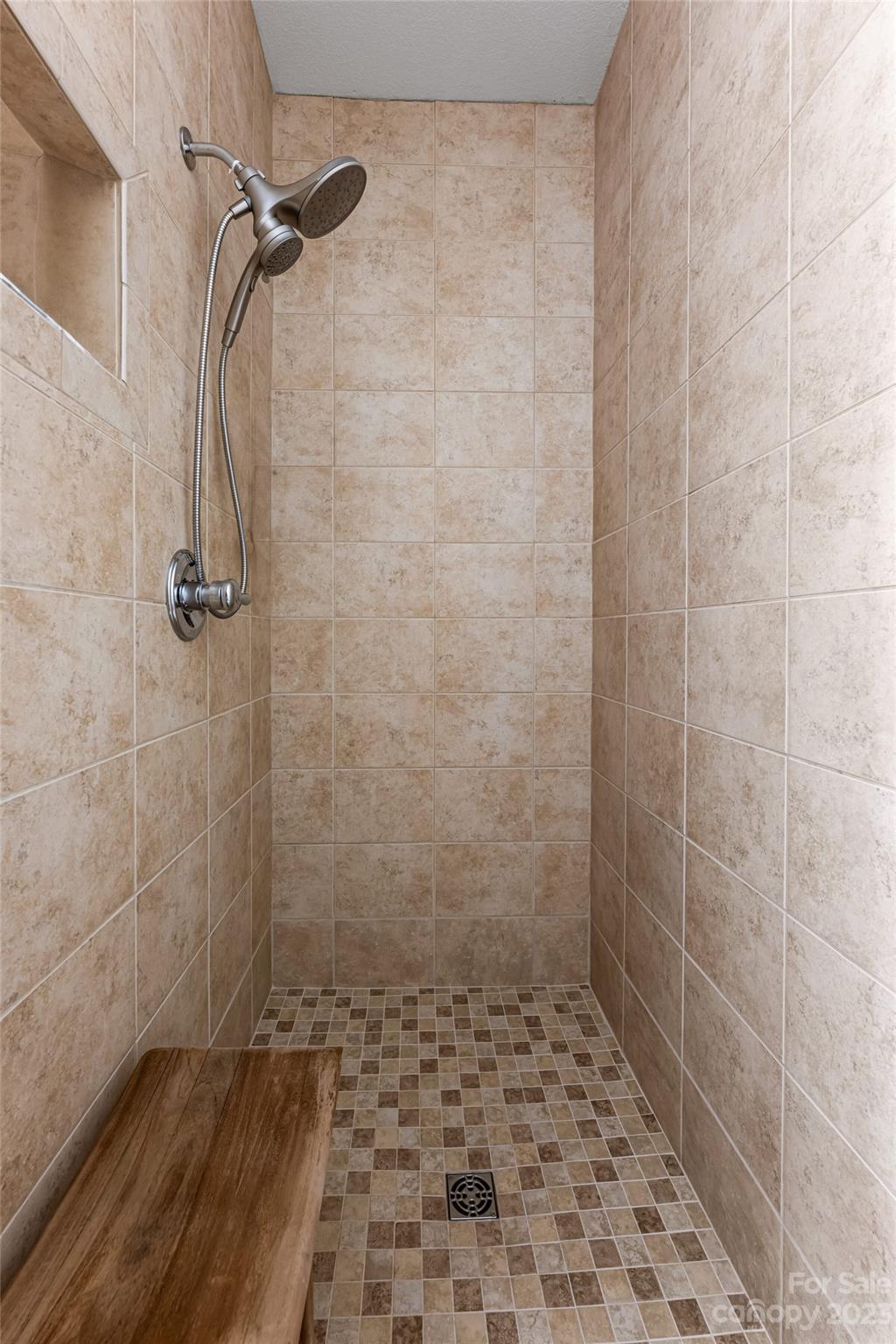 Wolf Chase - Residential