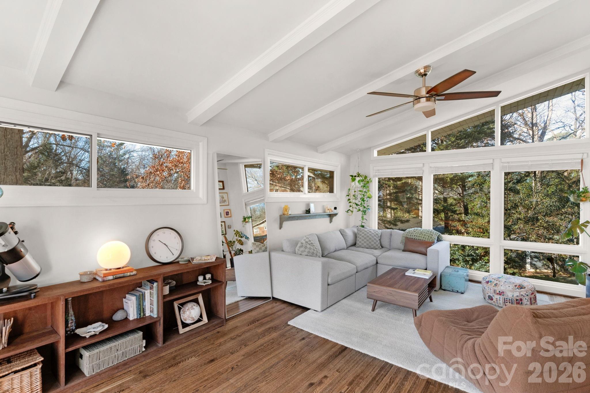 6038 Netherwood Drive