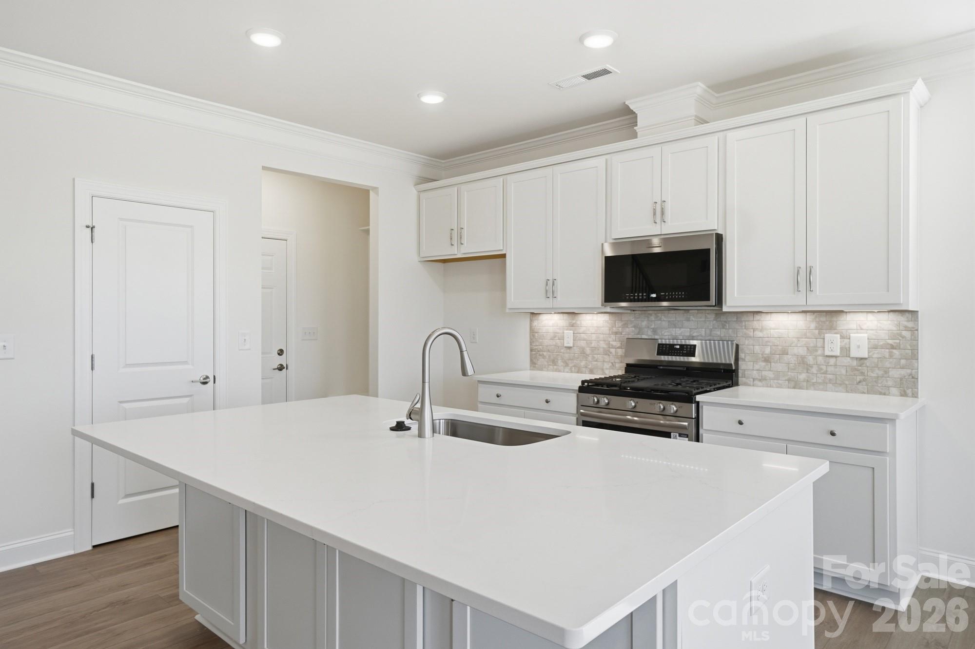 Founders Landing - Residential