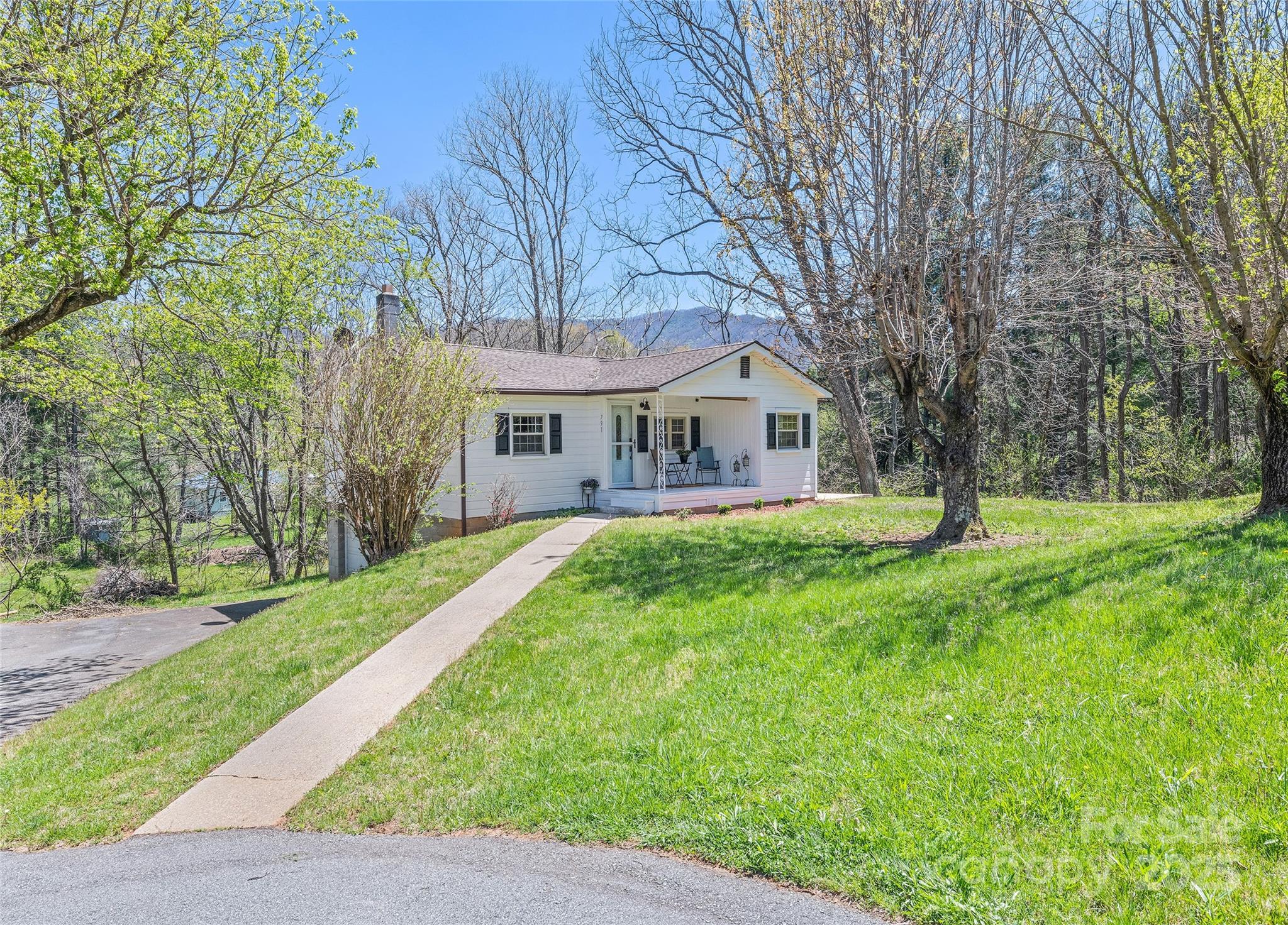 791 Edwards Cove Road