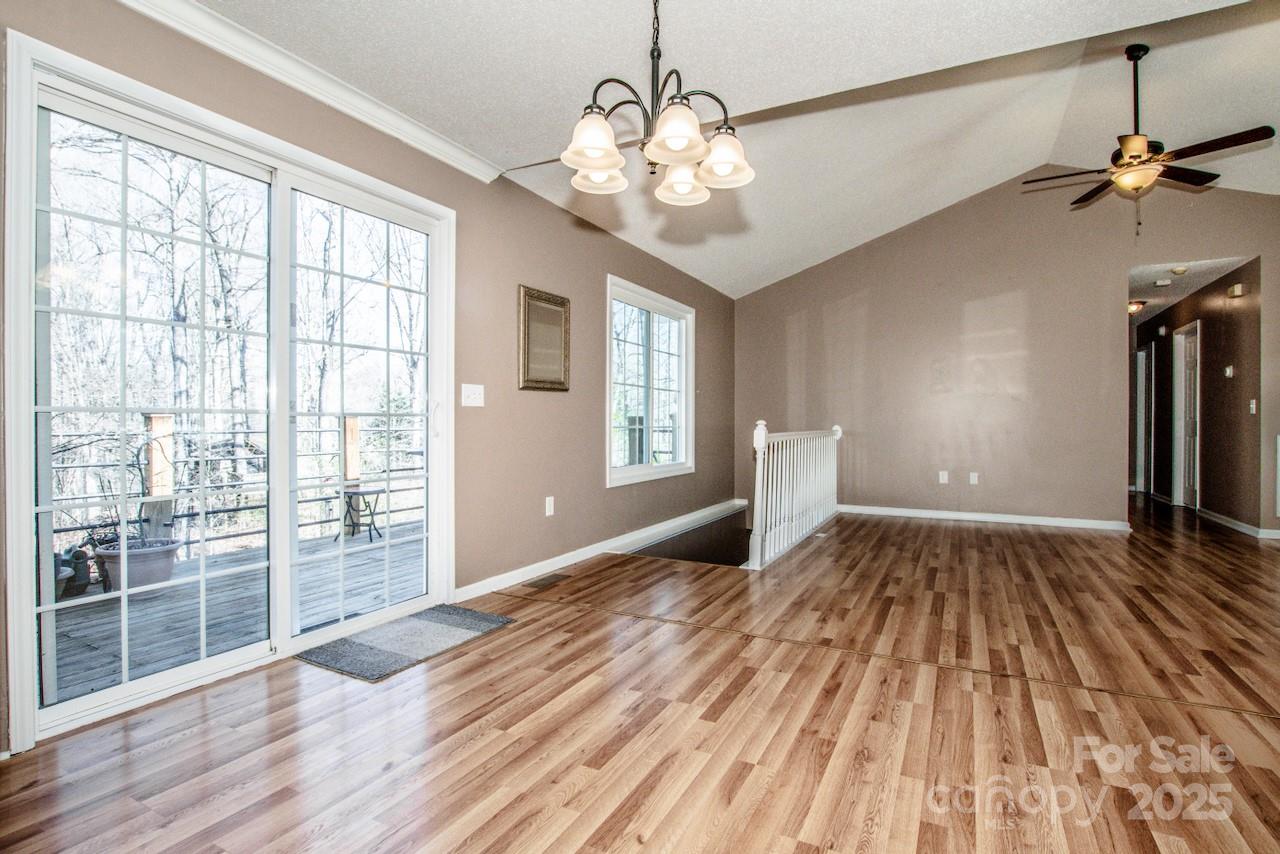 Brook Glen - Residential