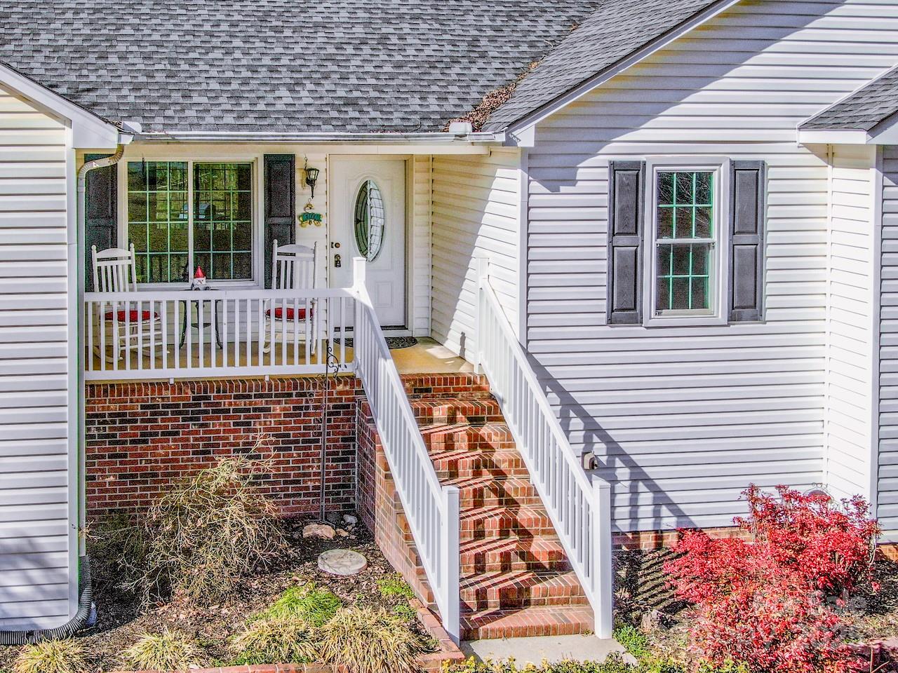 Brook Glen - Residential