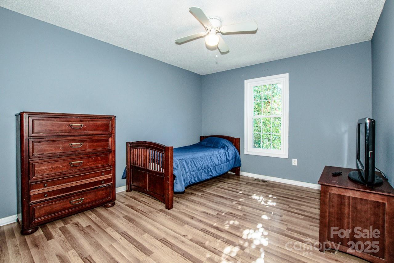 Brook Glen - Residential