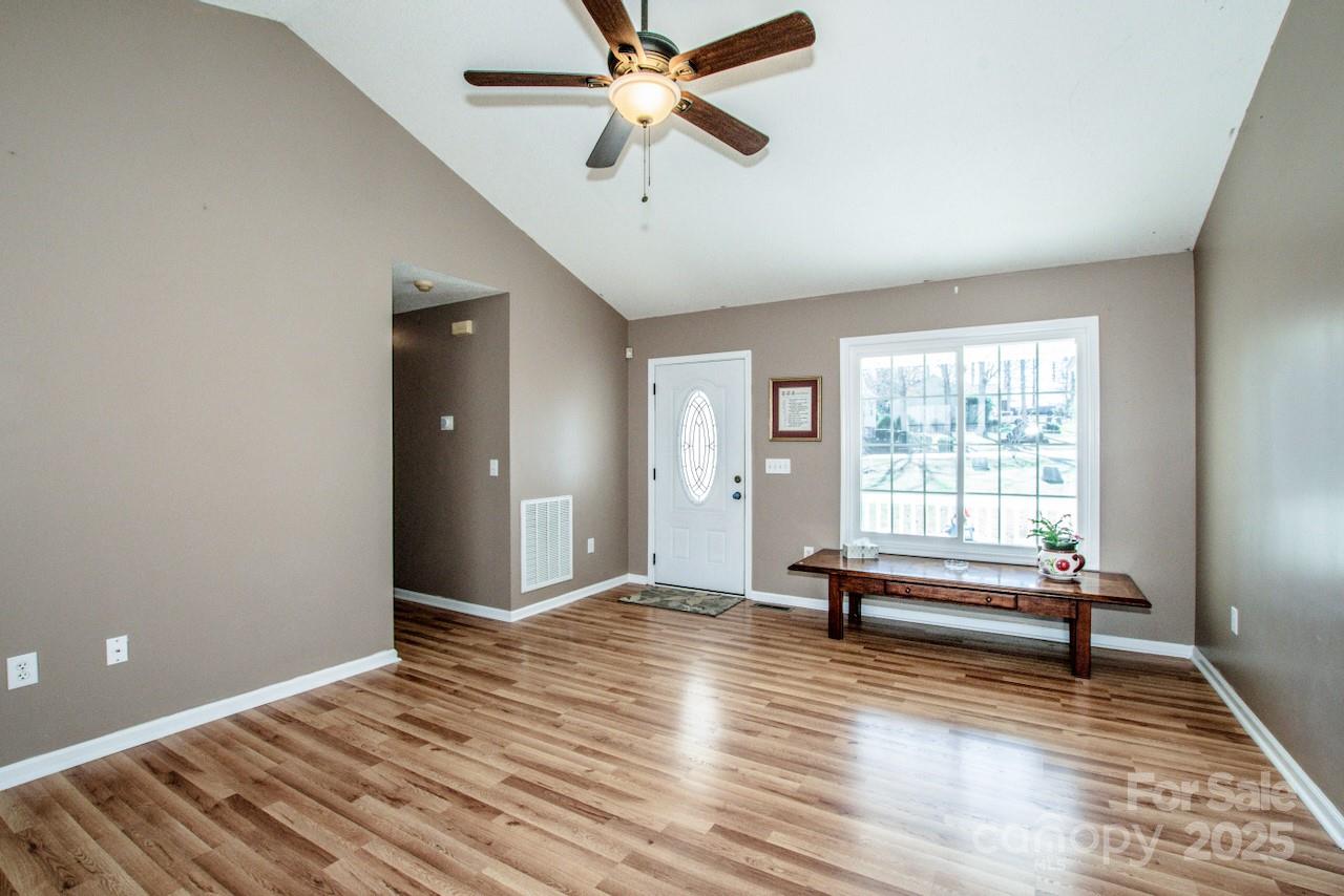 Brook Glen - Residential