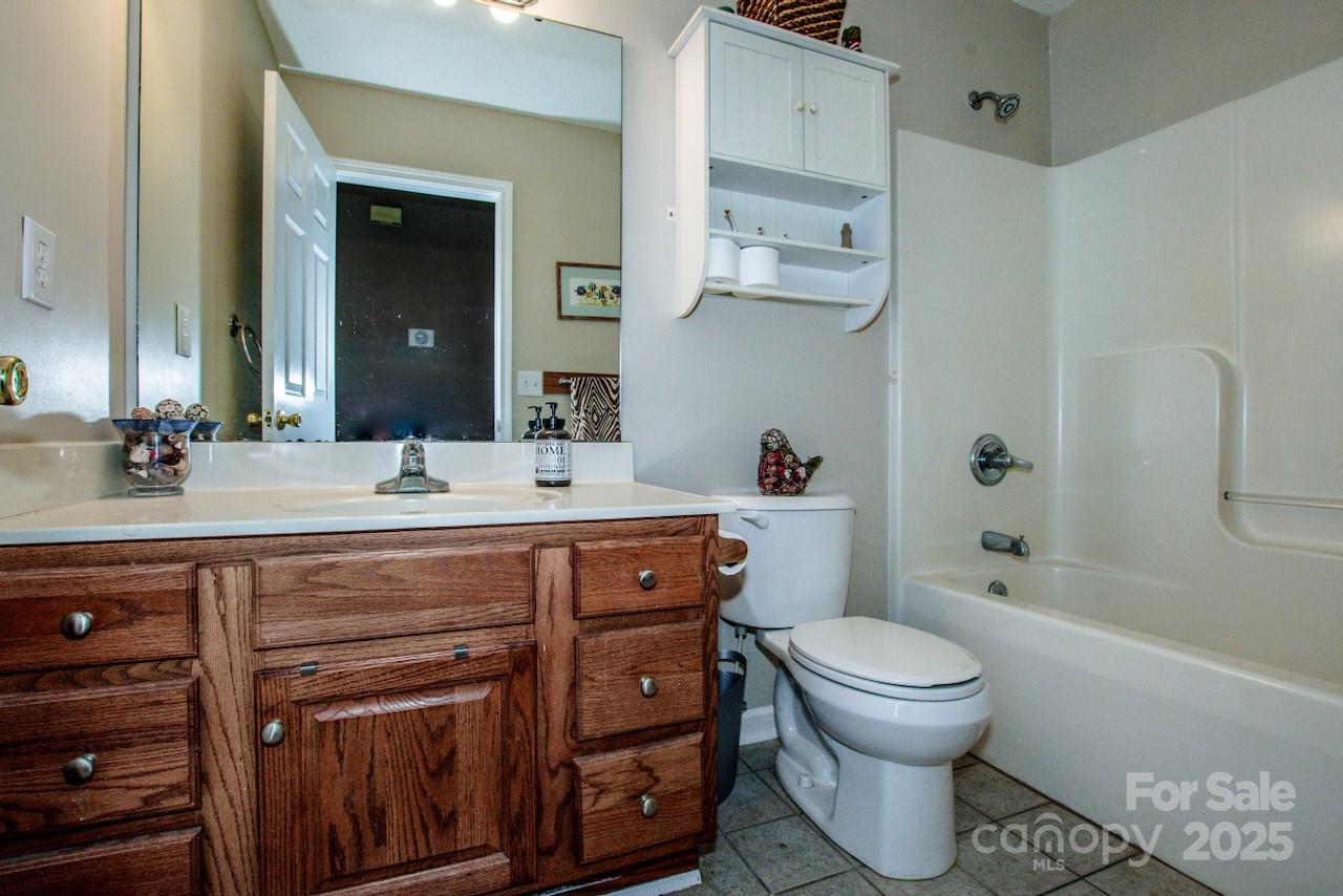 Brook Glen - Residential