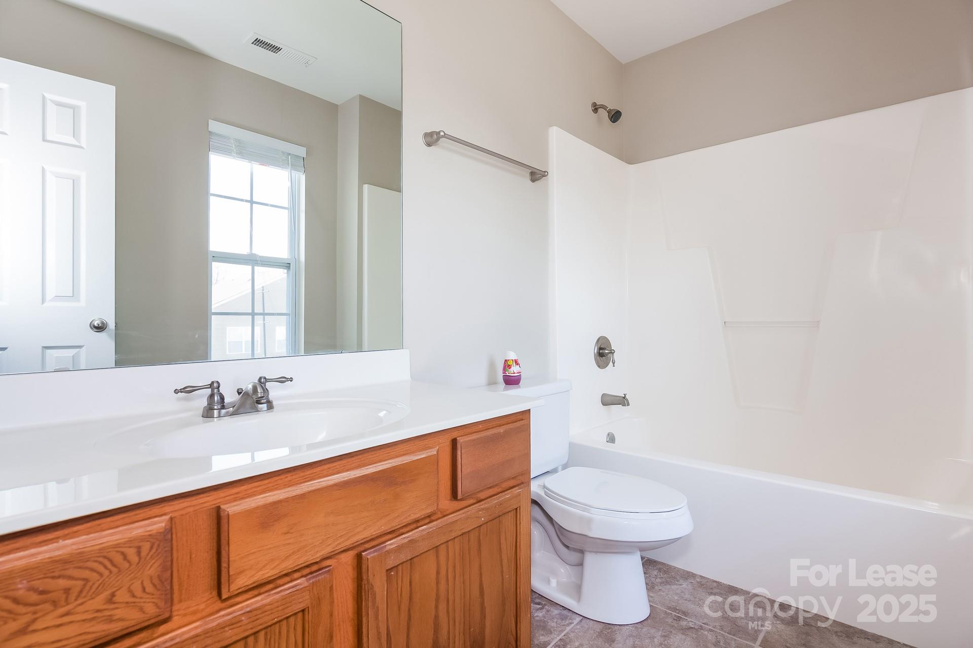 Plaza Park - Residential Lease