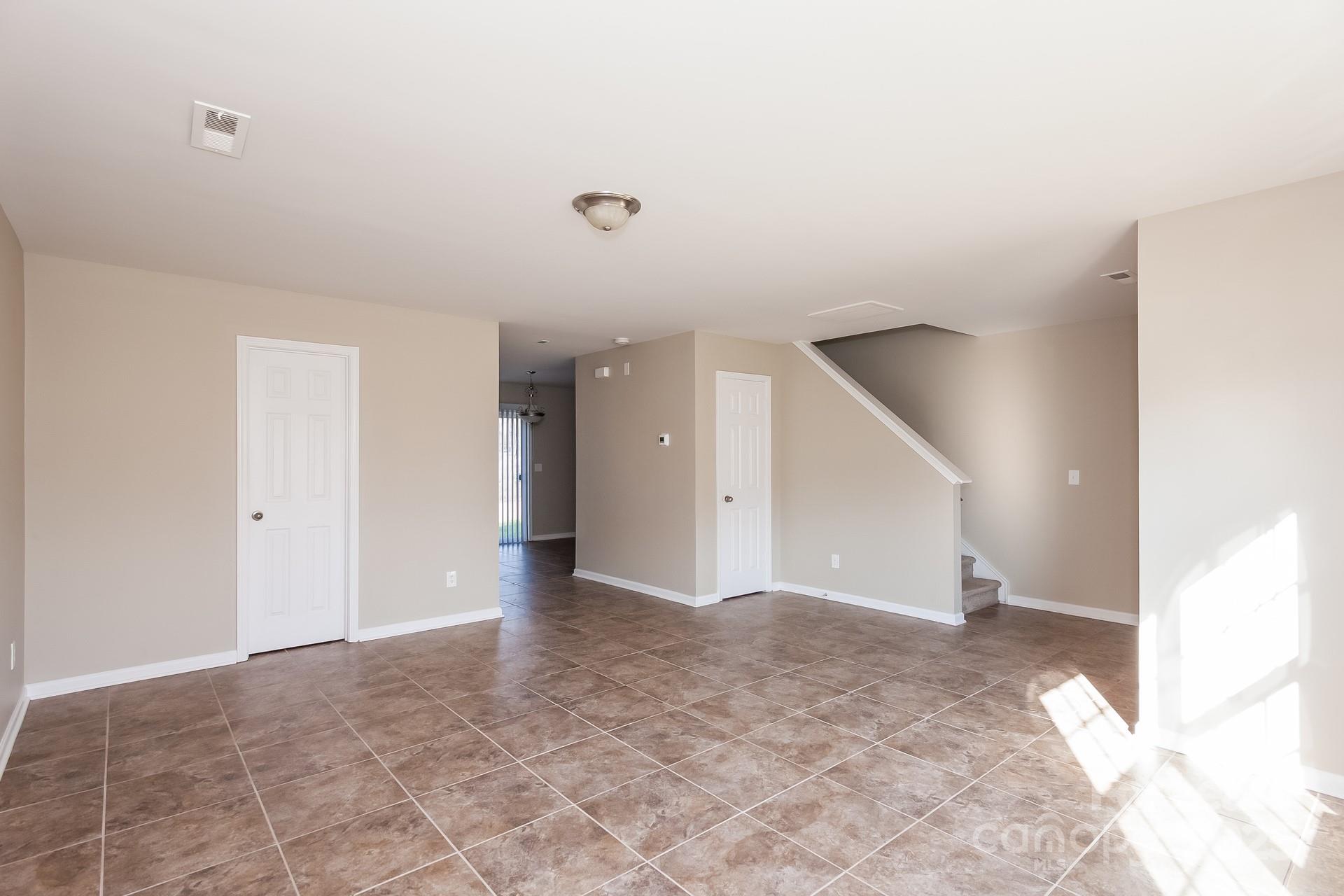 Plaza Park - Residential Lease