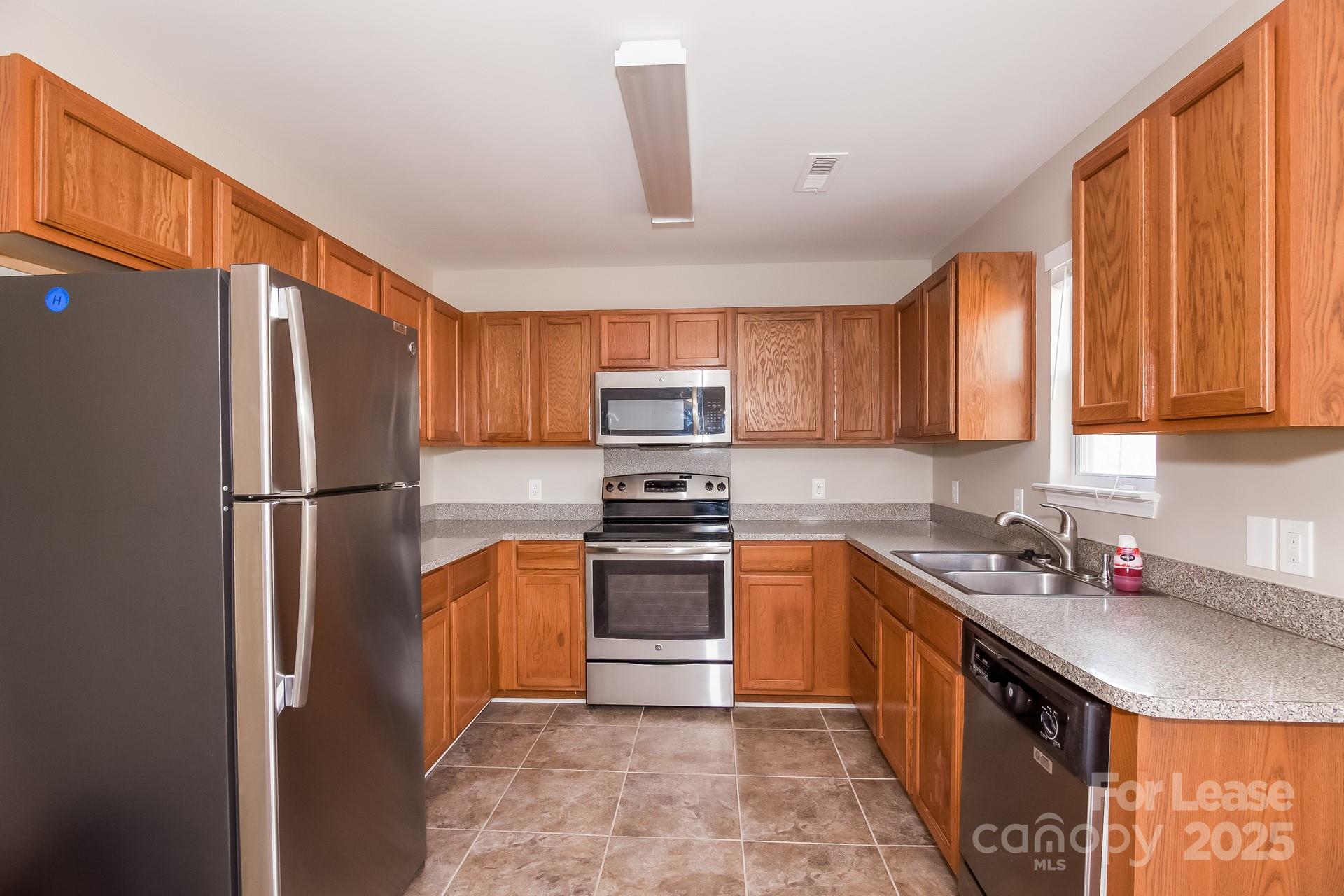 Plaza Park - Residential Lease