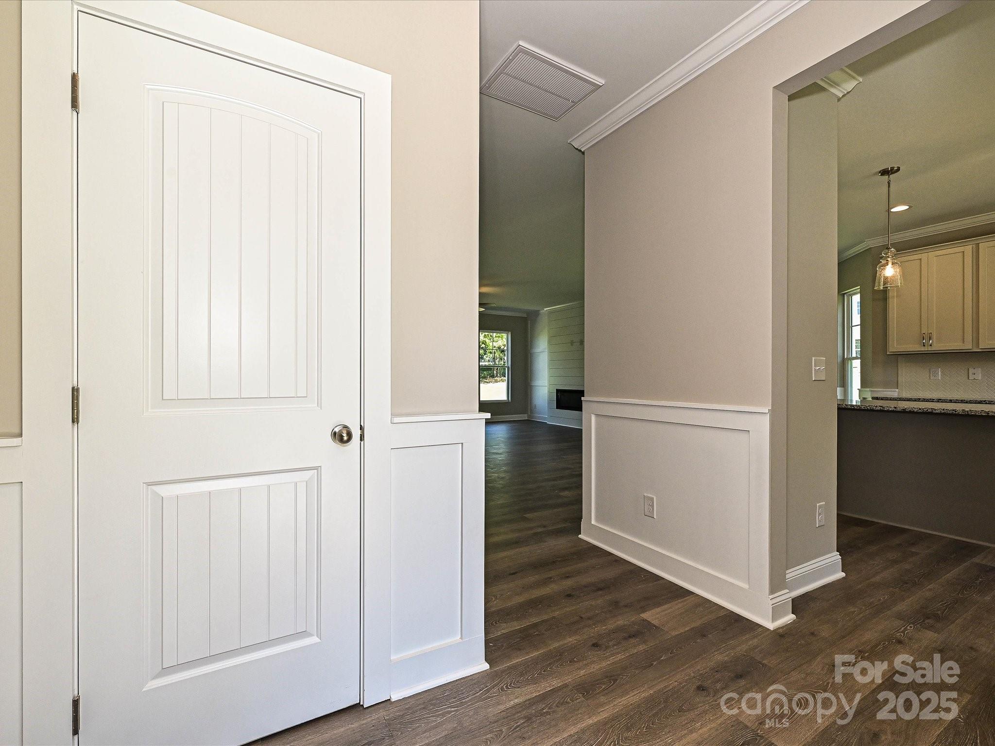 11533 Valley Oaks Lane