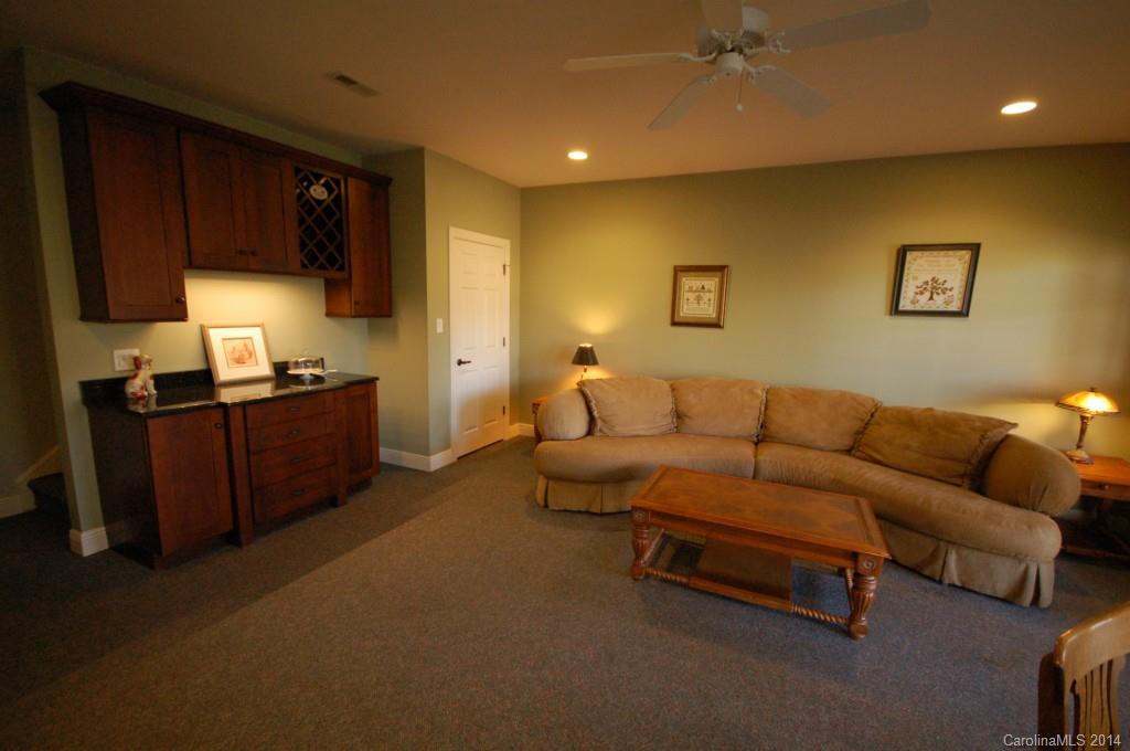 Meadow Lakes II - Residential