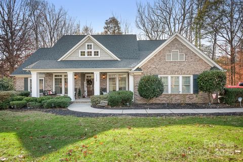 2456 West Nicole Lane Denver NC 28037