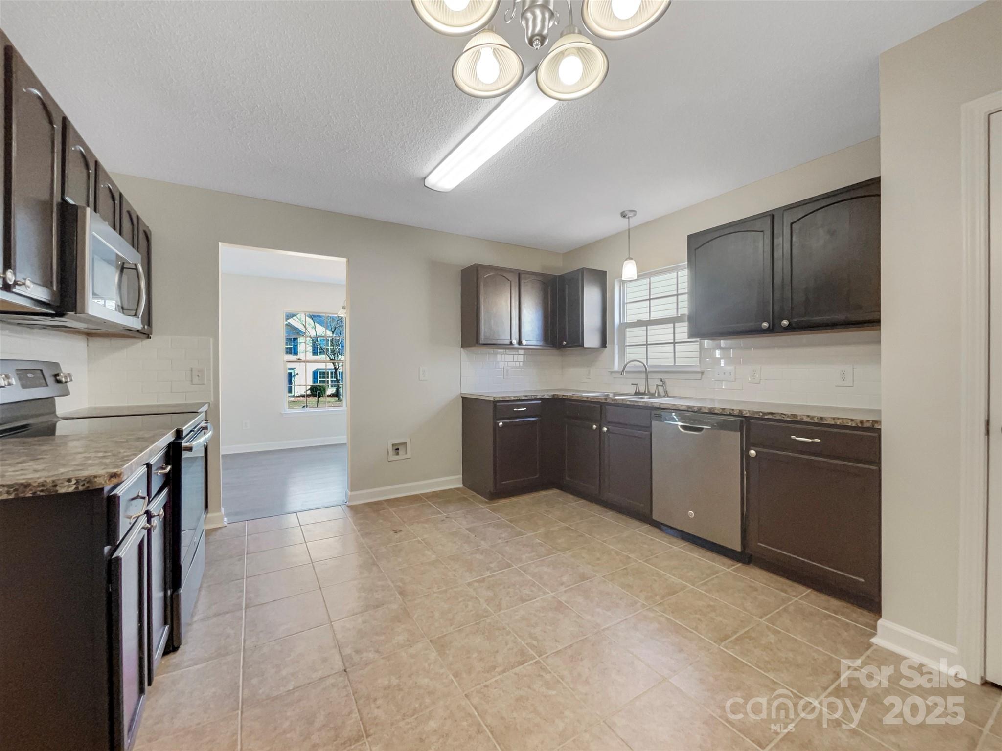 Amber Ridge - Residential