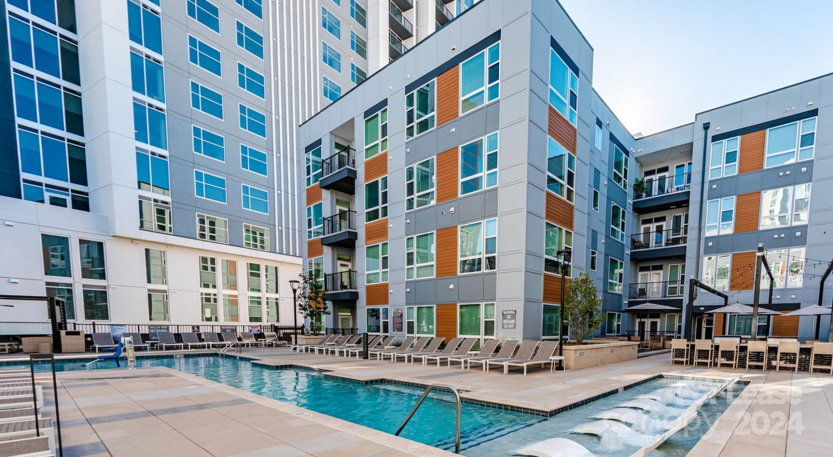 Charlotte, North Carolina 28202, United States, 2 Bedrooms Bedrooms, ,2 BathroomsBathrooms,Residential,Active,58714