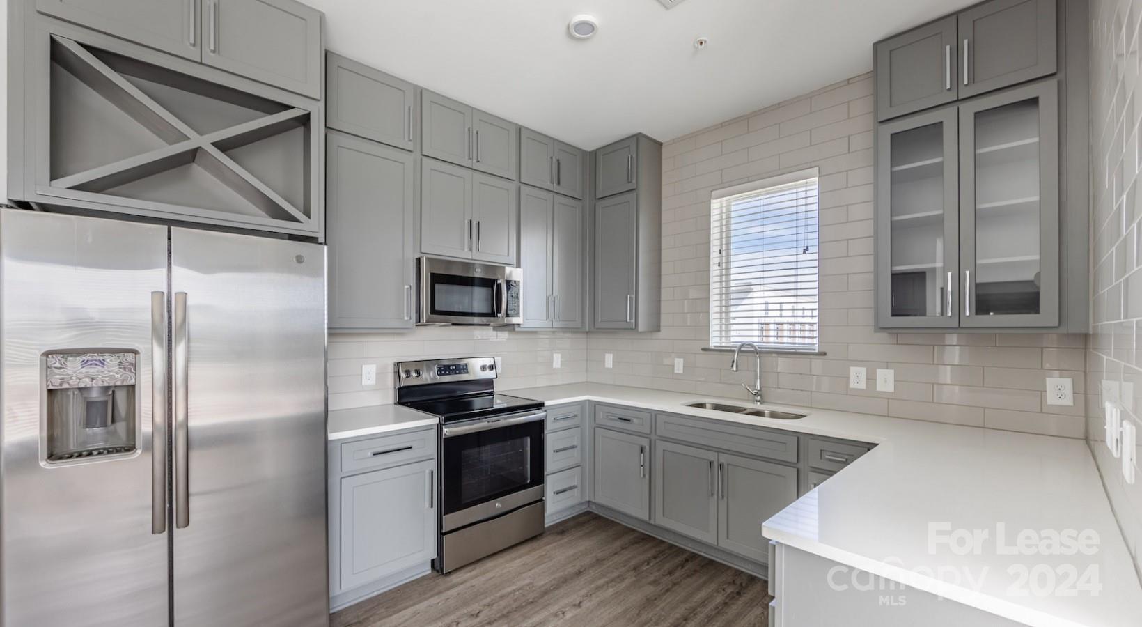 Charlotte, North Carolina 28202, United States, 2 Bedrooms Bedrooms, ,2 BathroomsBathrooms,Residential,Active,58714