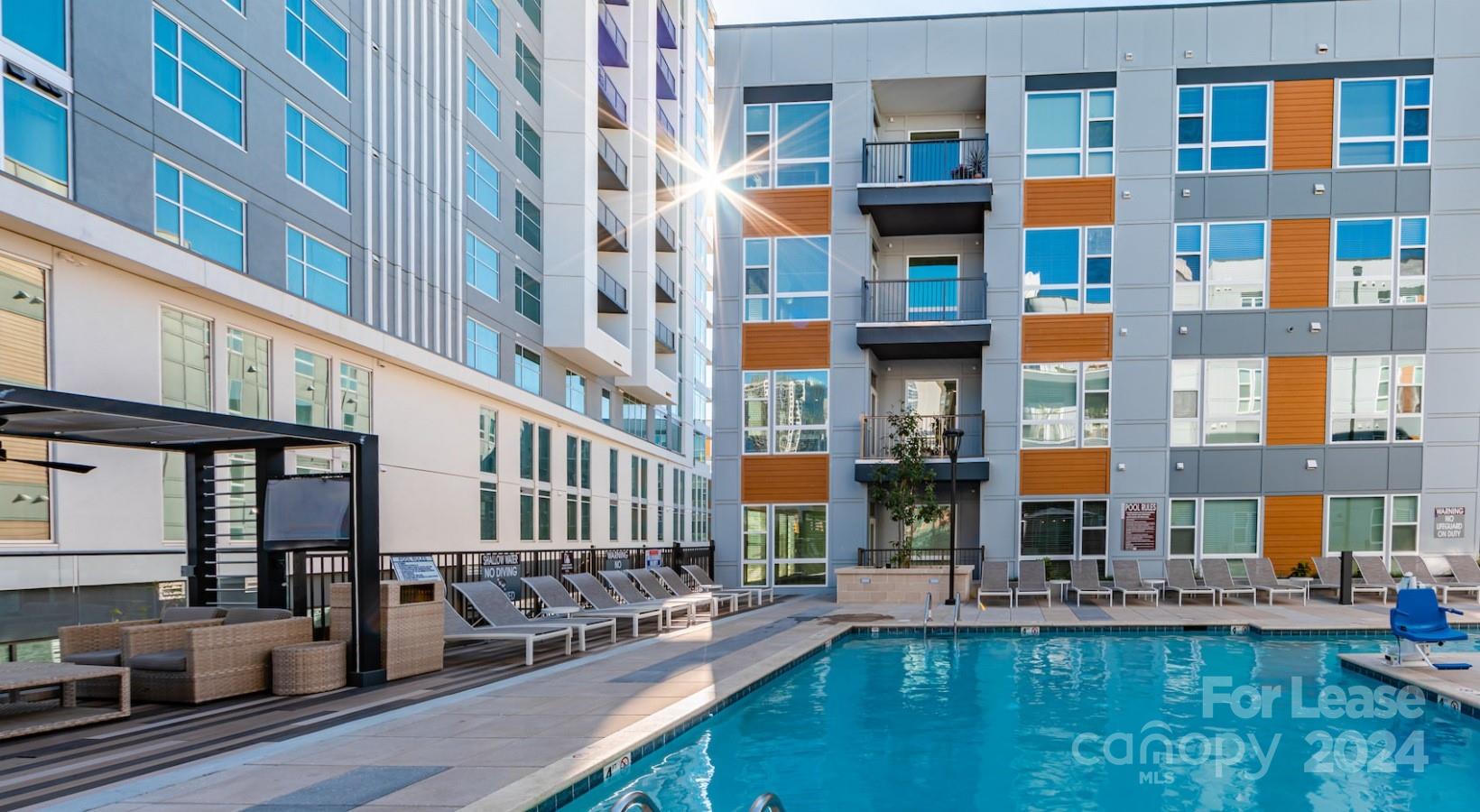 Charlotte, North Carolina 28202, United States, 2 Bedrooms Bedrooms, ,2 BathroomsBathrooms,Residential,Active,58714