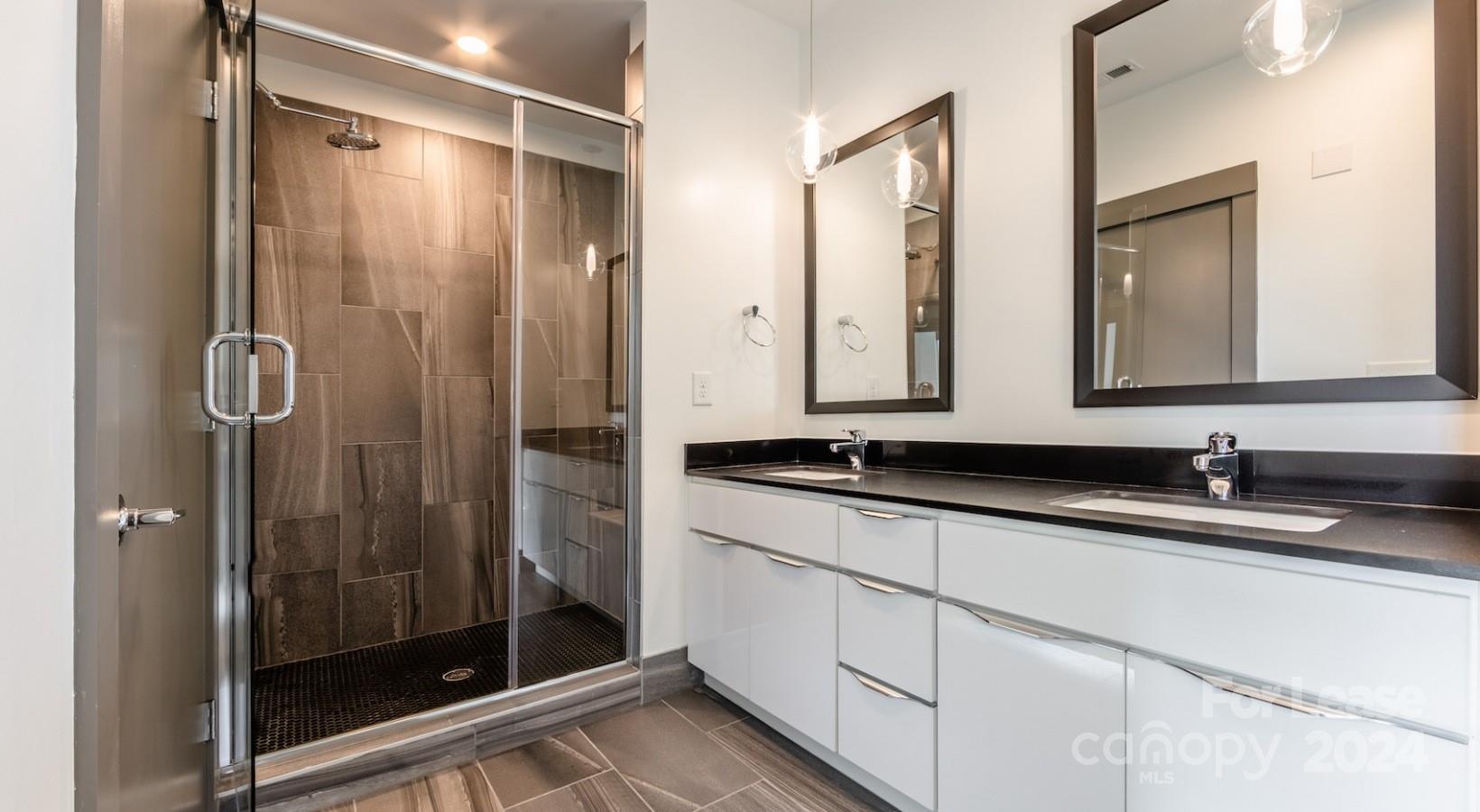 Charlotte, North Carolina 28202, United States, 2 Bedrooms Bedrooms, ,2 BathroomsBathrooms,Residential,Active,58714