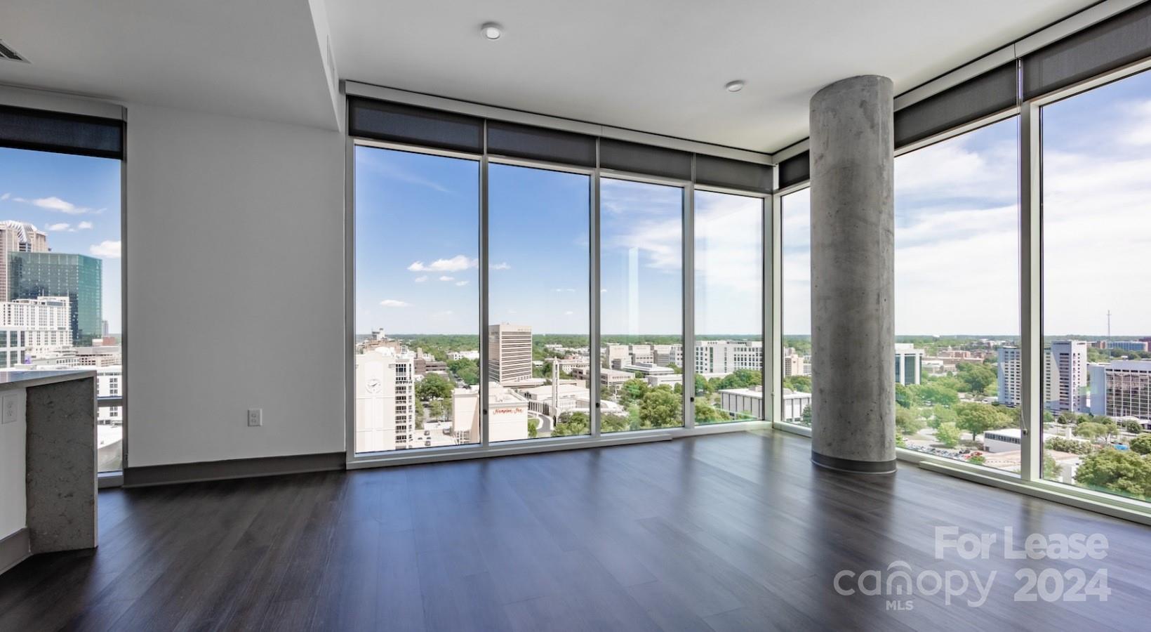 Charlotte, North Carolina 28202, United States, 2 Bedrooms Bedrooms, ,2 BathroomsBathrooms,Residential,Active,58714