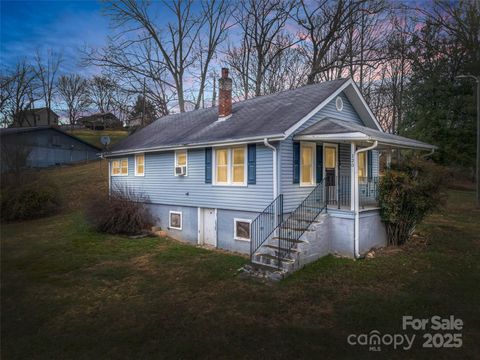 Photo of 120 Maple Ridge Road, Candler, NC 28715 (MLS # 4327702)