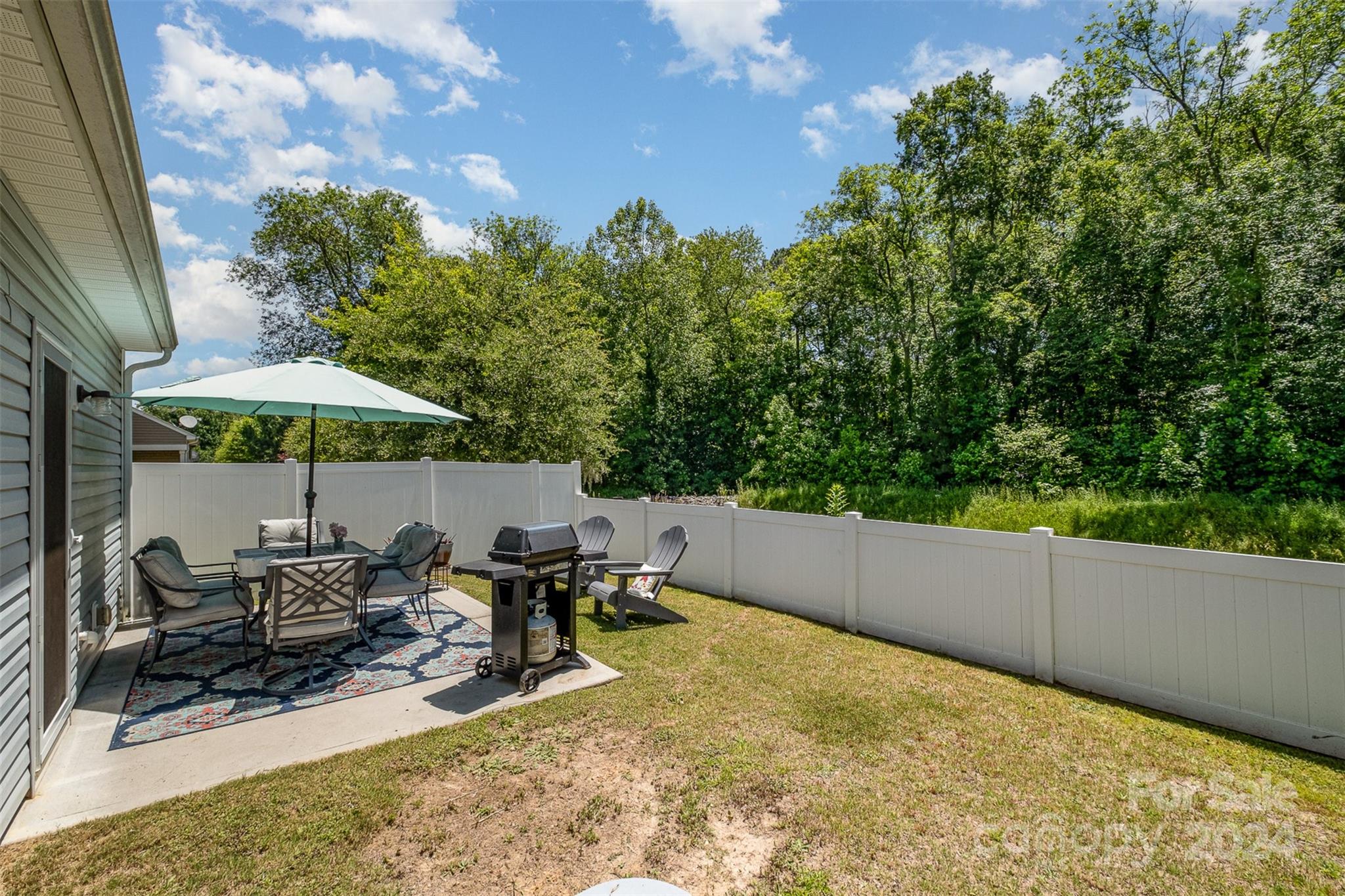 Newport Lakes - Residential